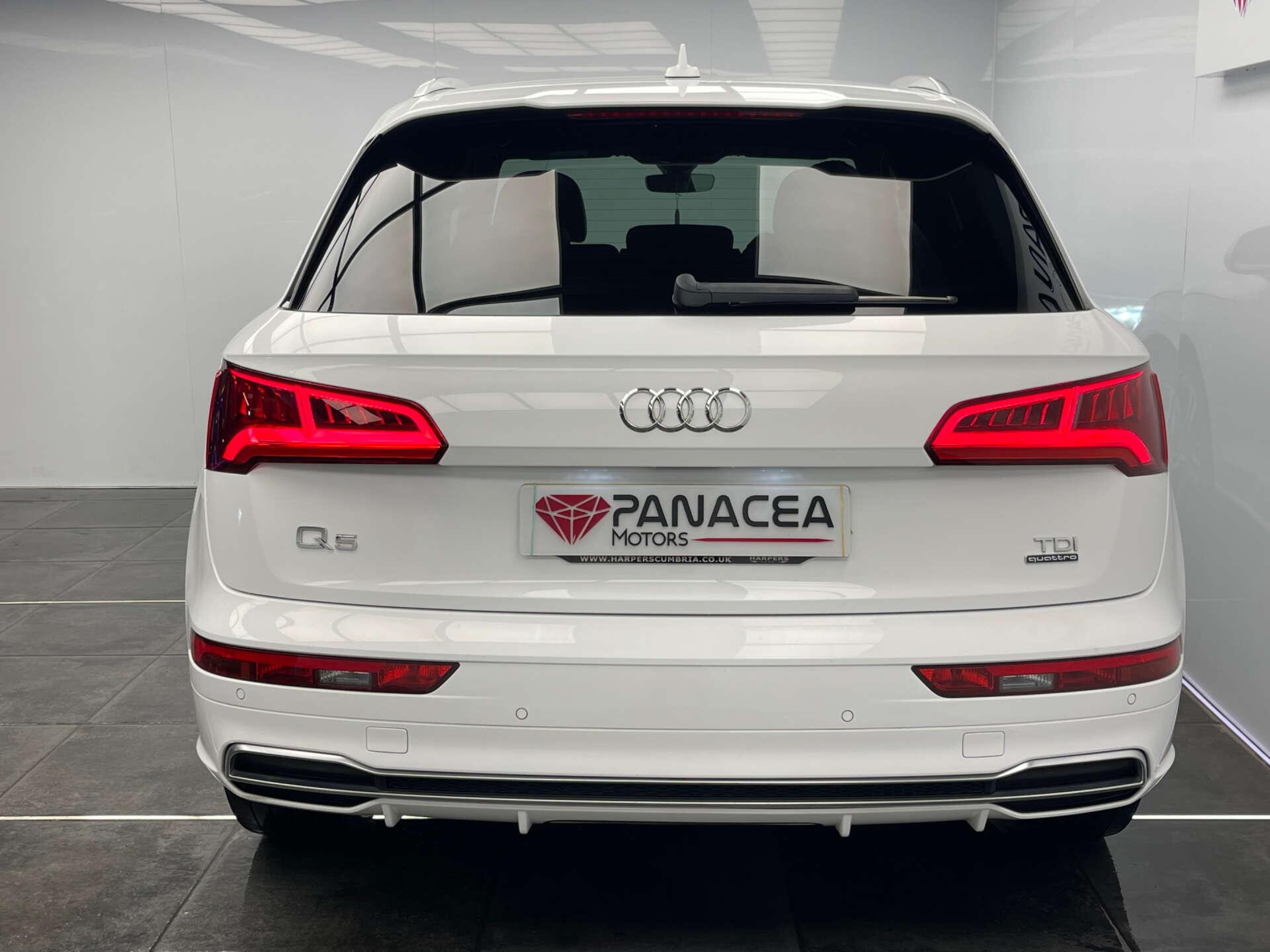 Audi Q5 view 27