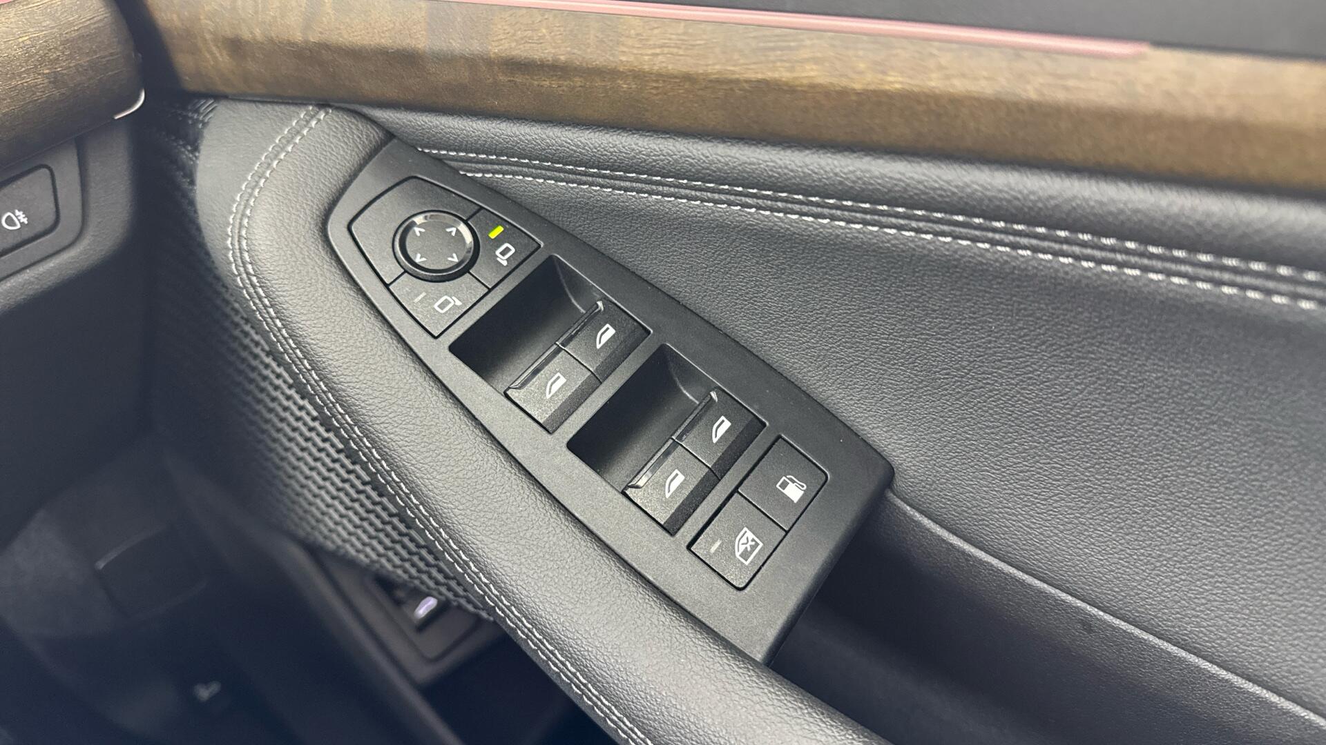 BMW 2 Series Active Tourer view 39