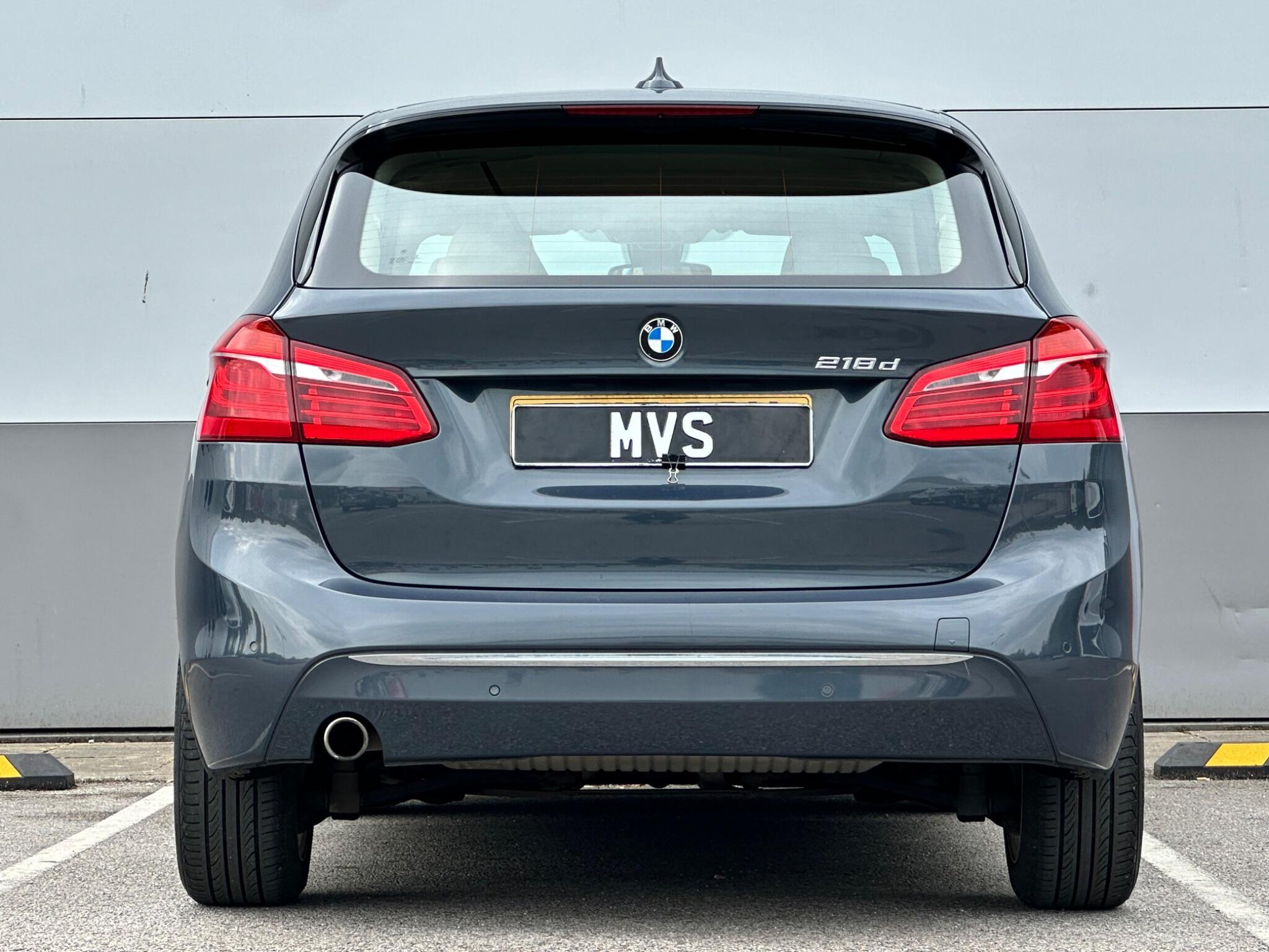 BMW 2 Series view 11