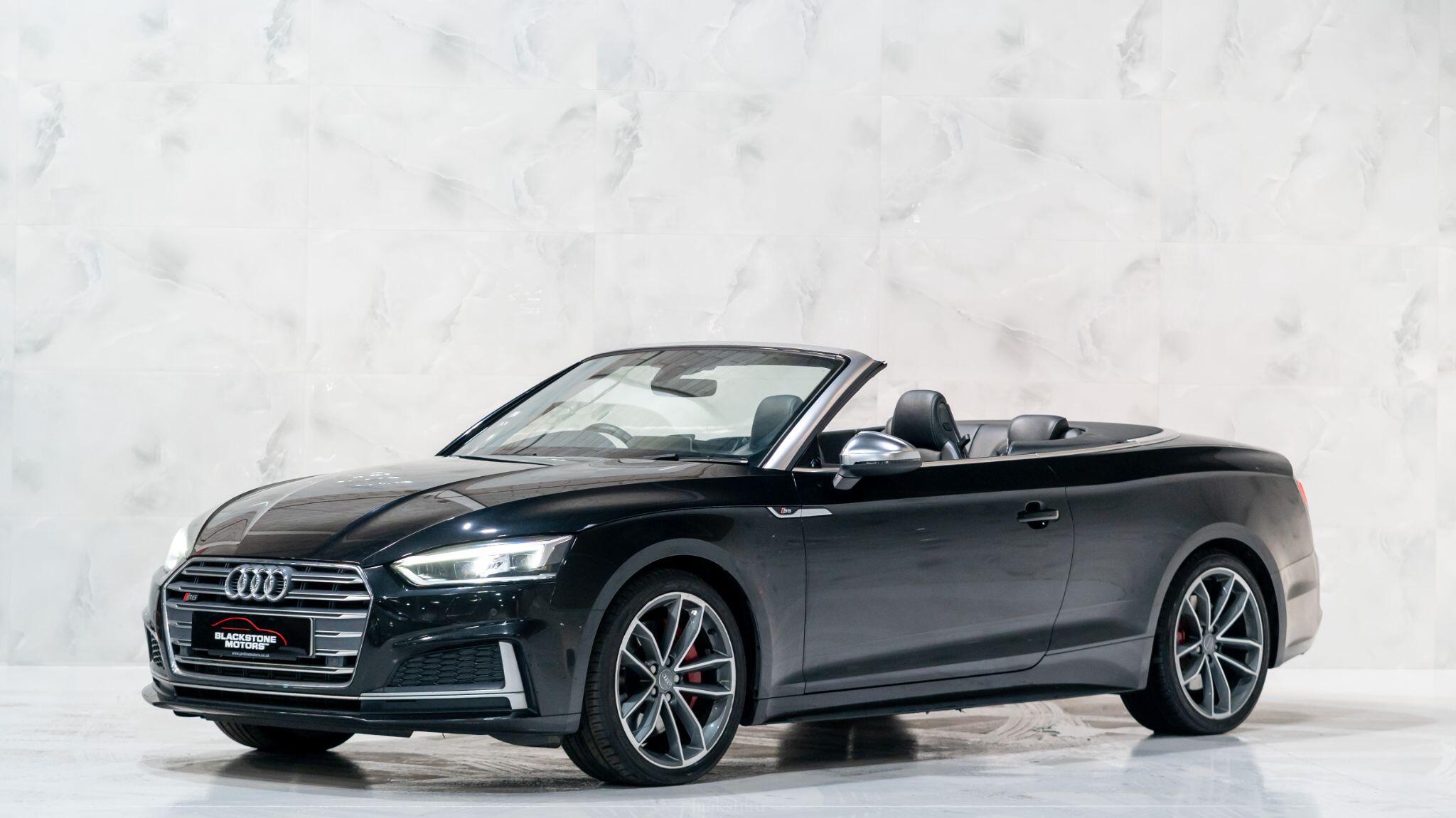 Audi S5 view 3