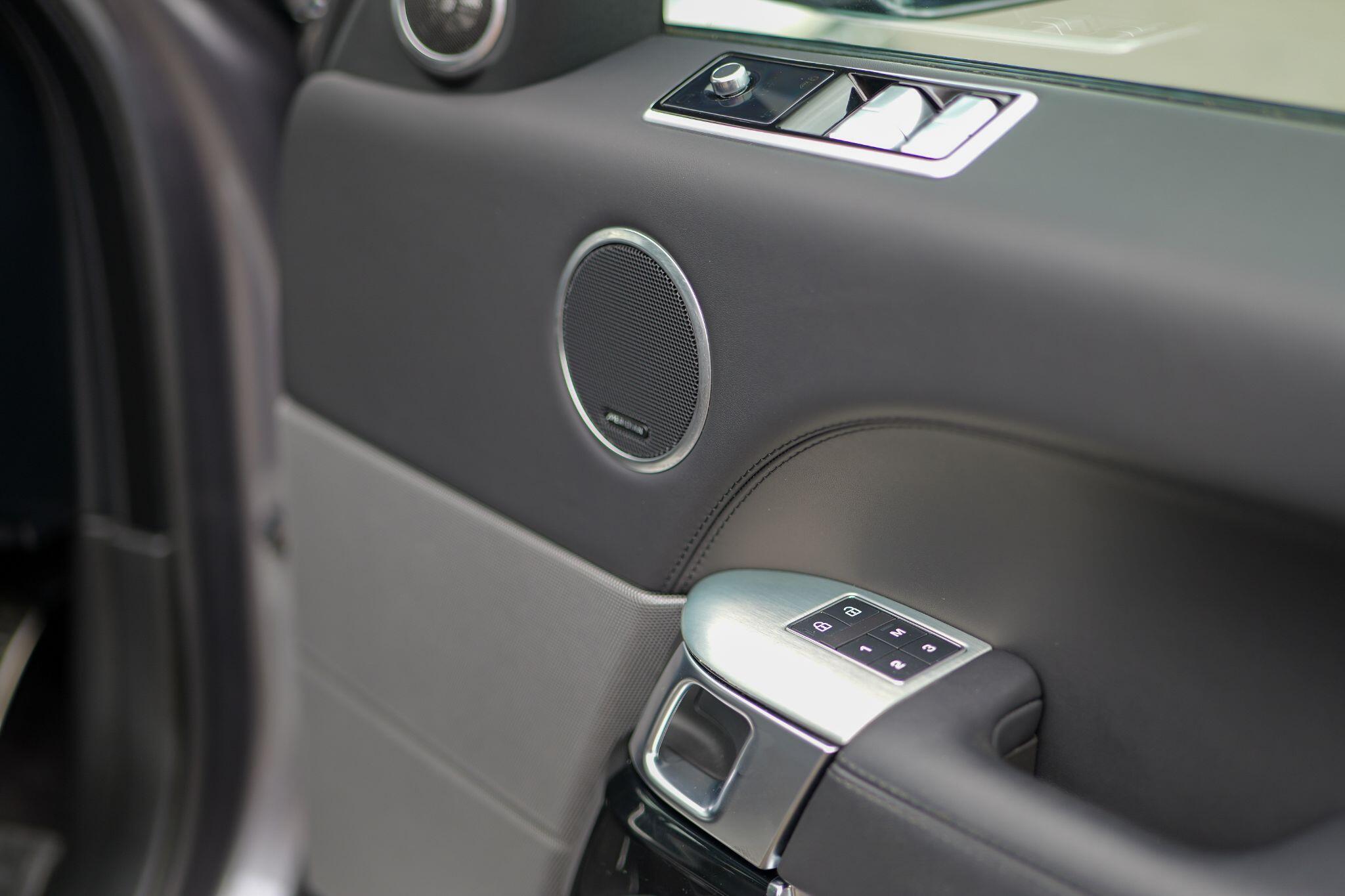 Land Rover Range Rover Sport view 28
