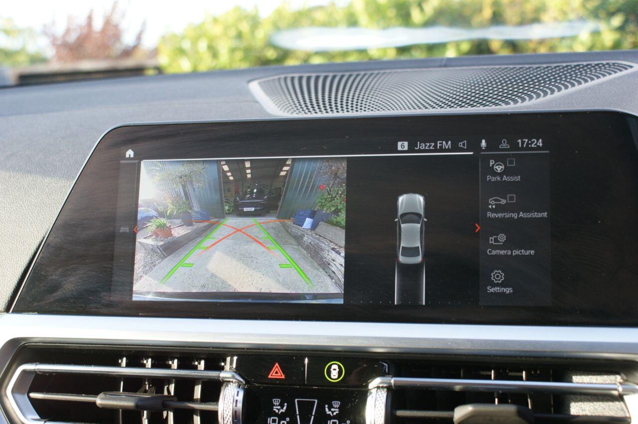 BMW 3 Series view 51