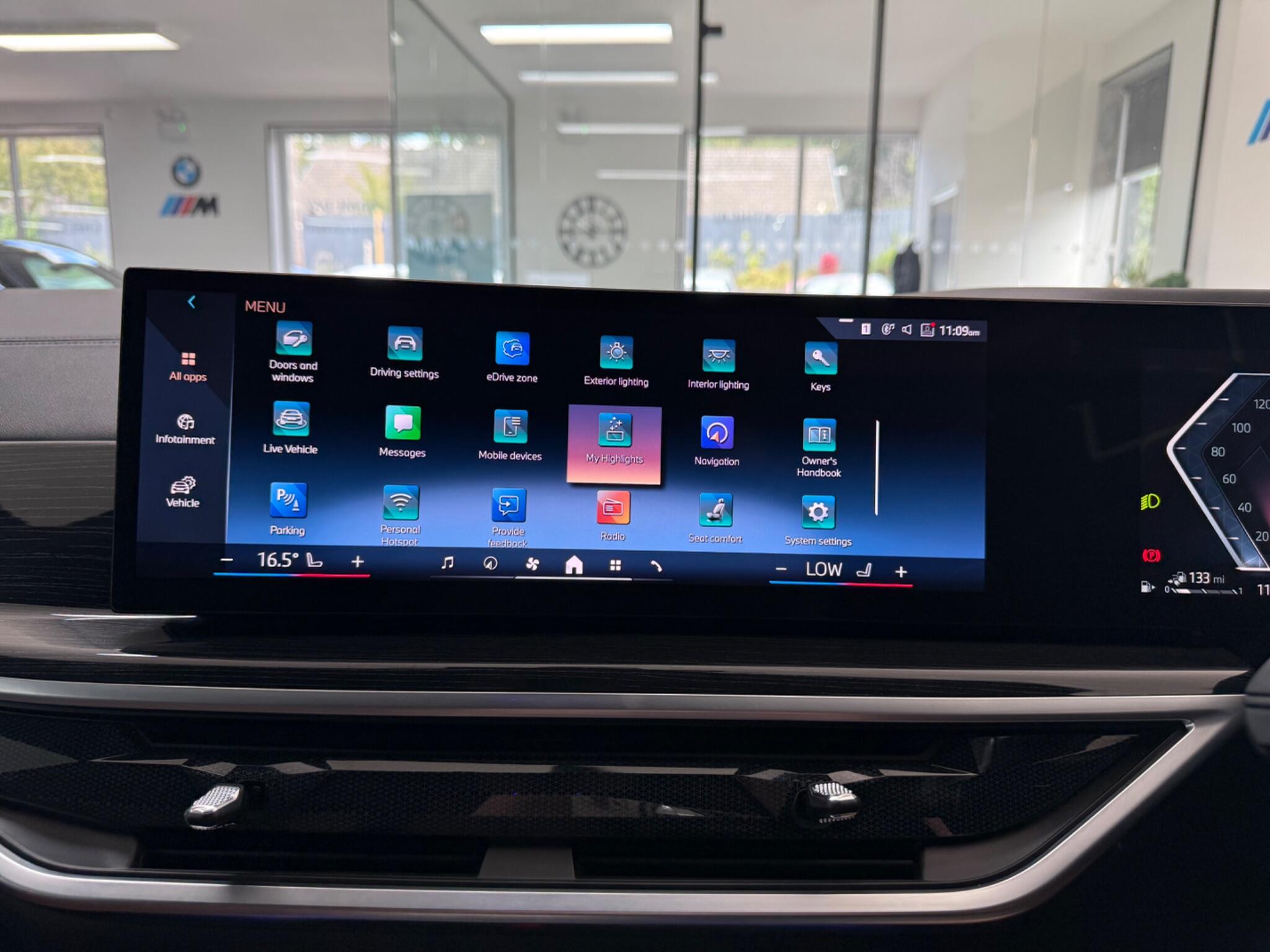 BMW X5 view 26