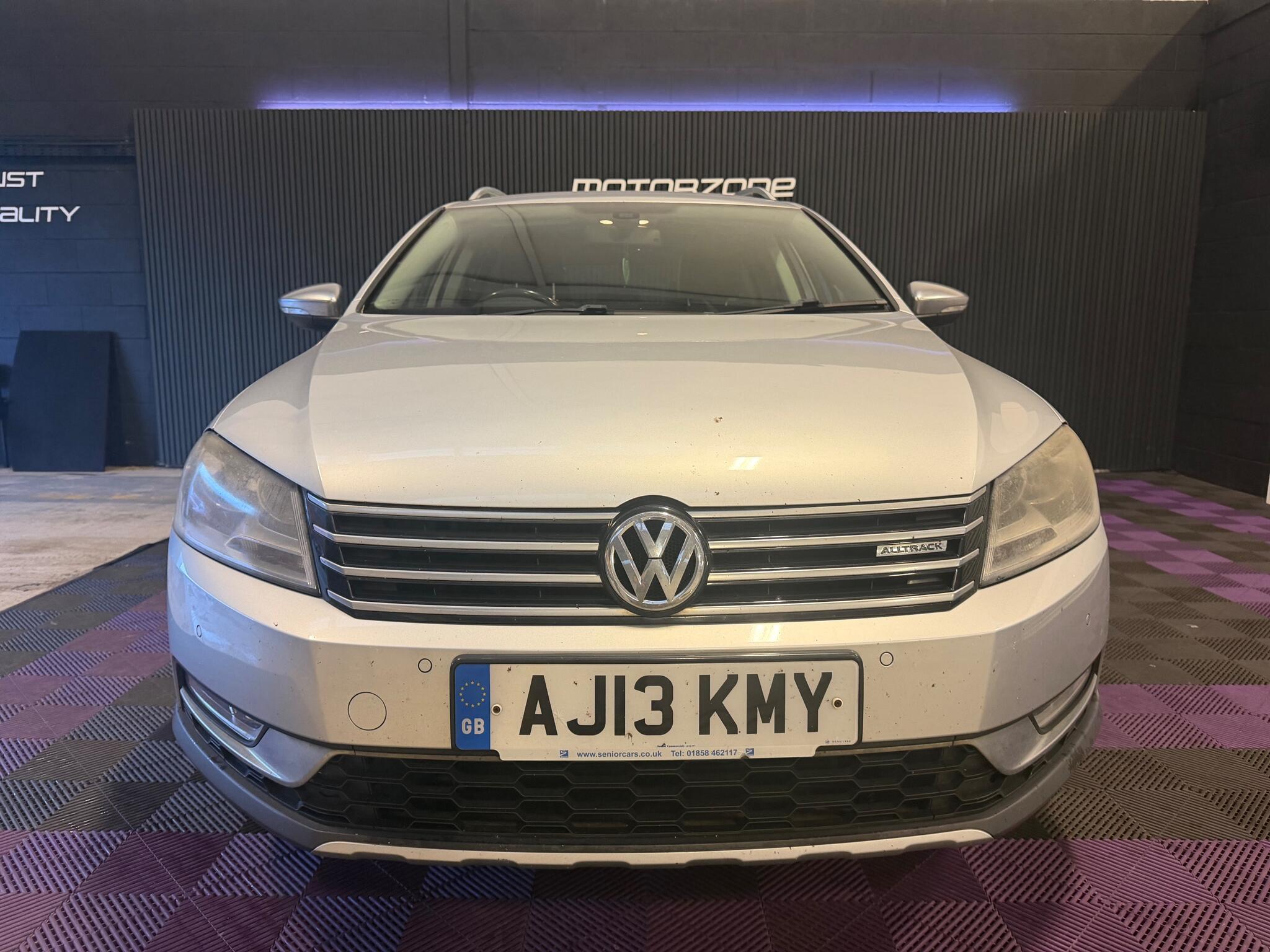 Volkswagen Passat view 7