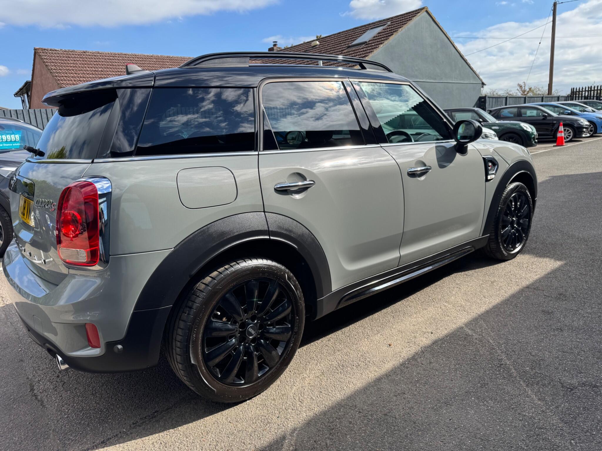 Mini Countryman view 15