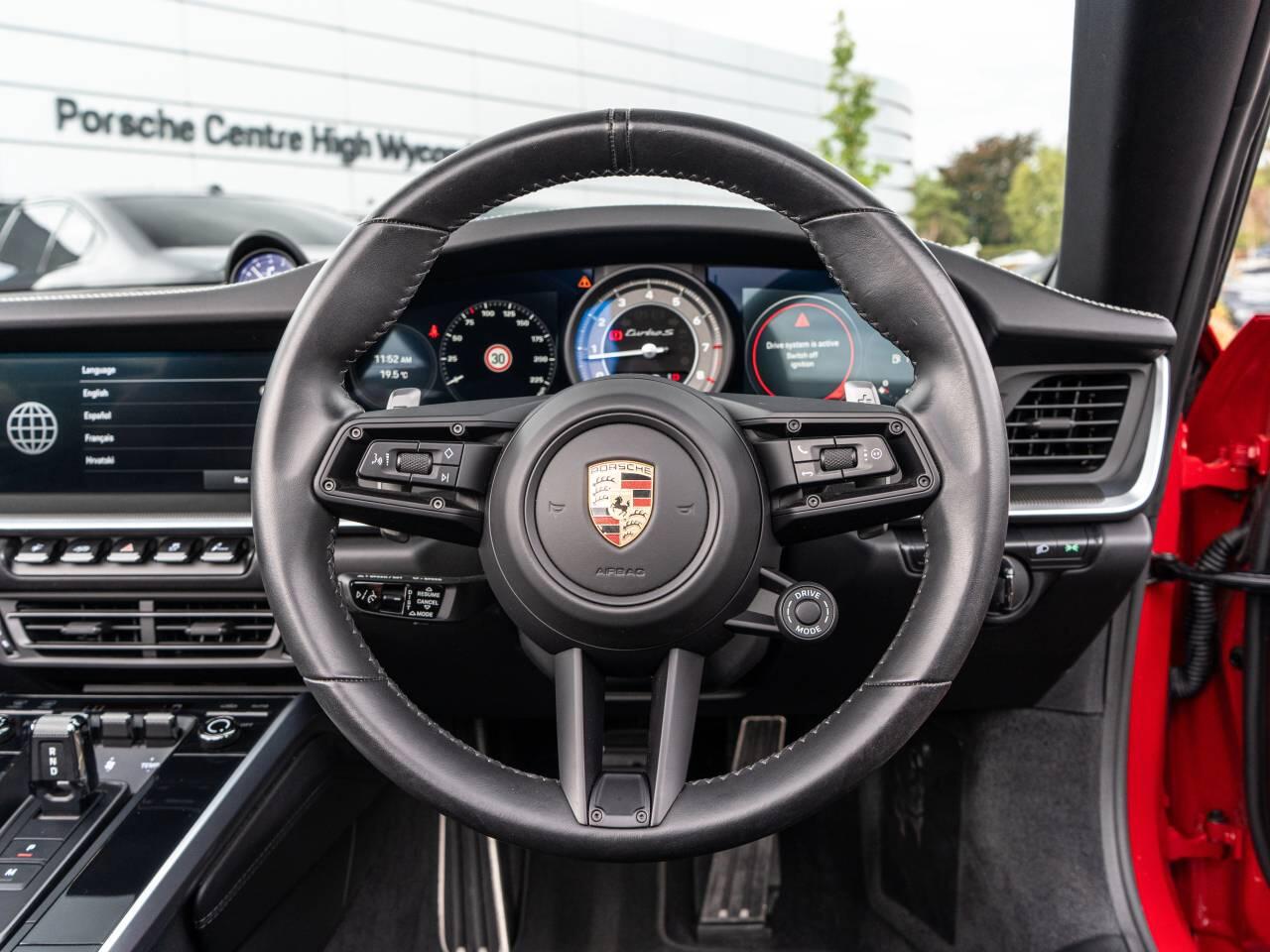 Porsche 911 view 21