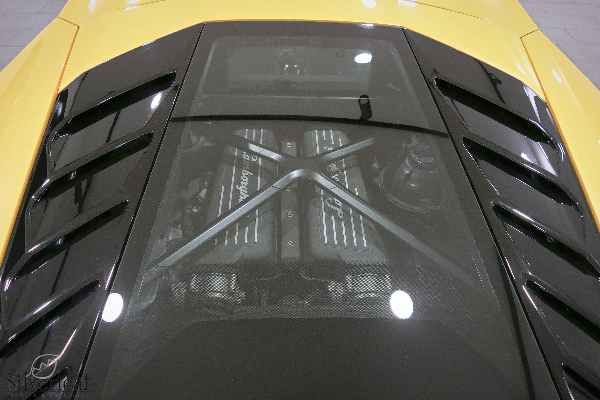 Lamborghini LP 610-4 view 25