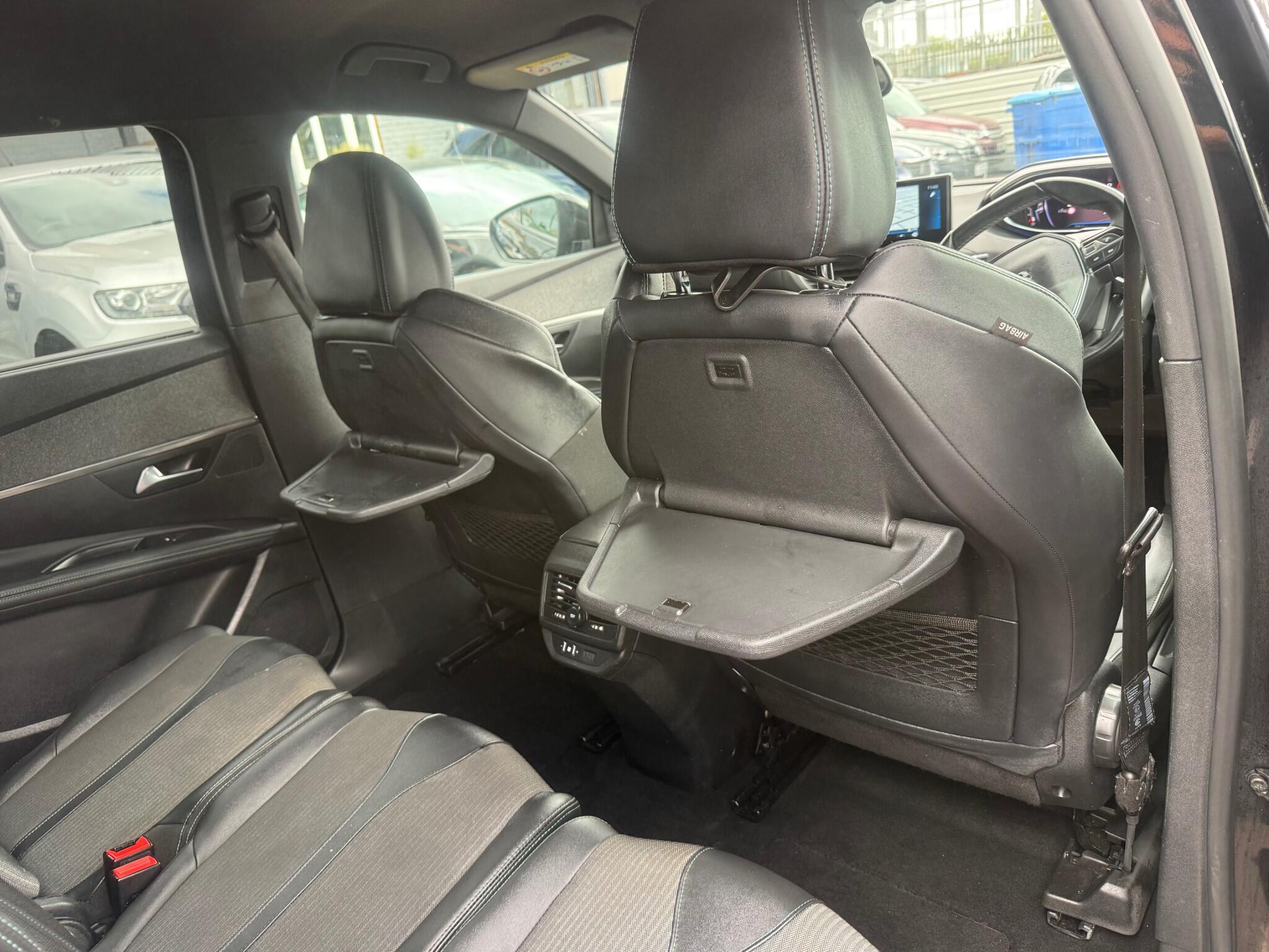Peugeot 5008 view 15