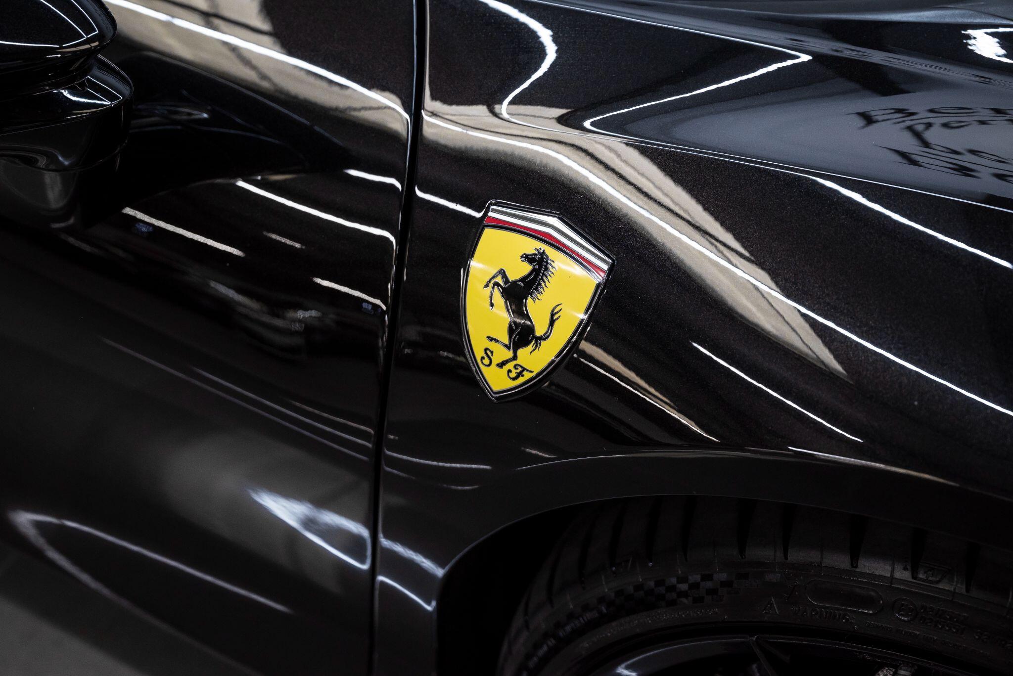 Ferrari SF90 Stradale view 52
