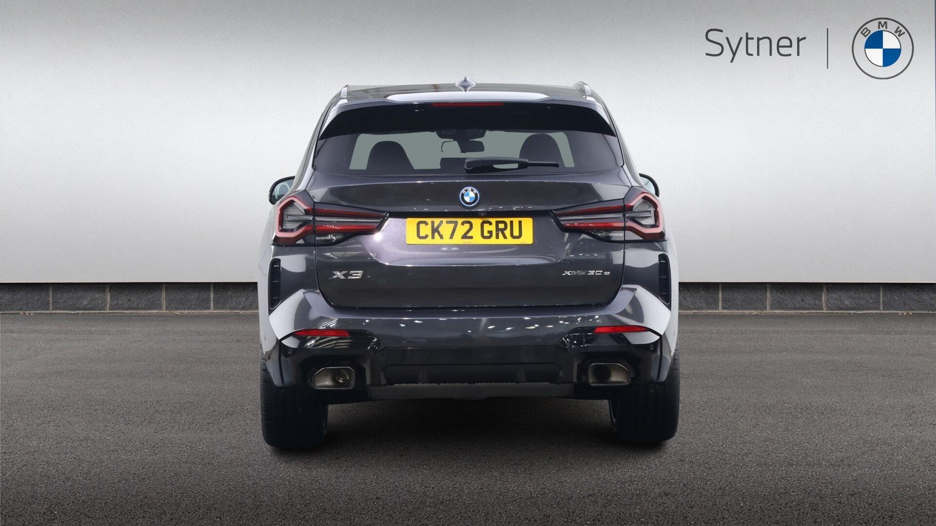 BMW X3 view 15