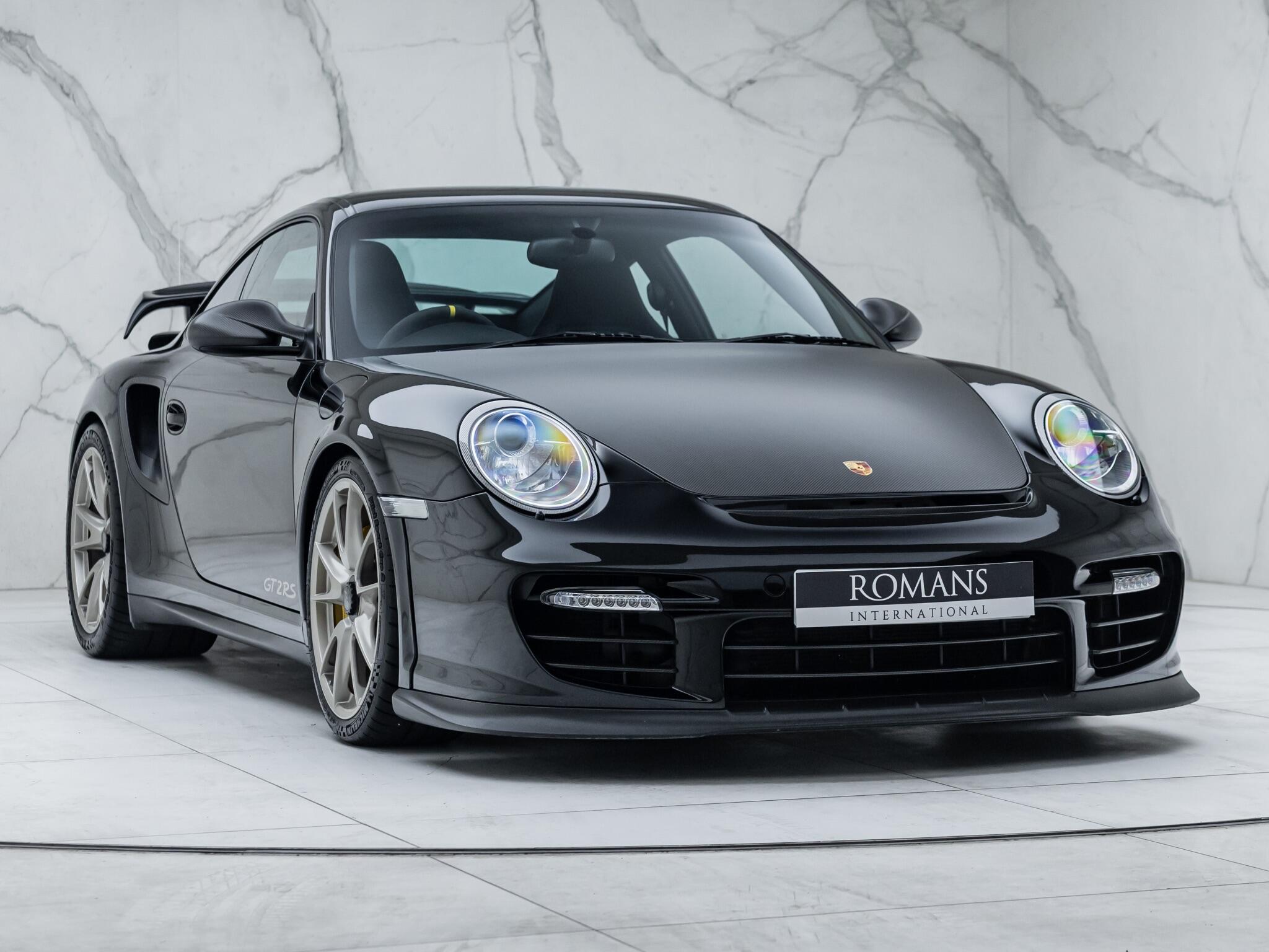 Porsche 911 view 2