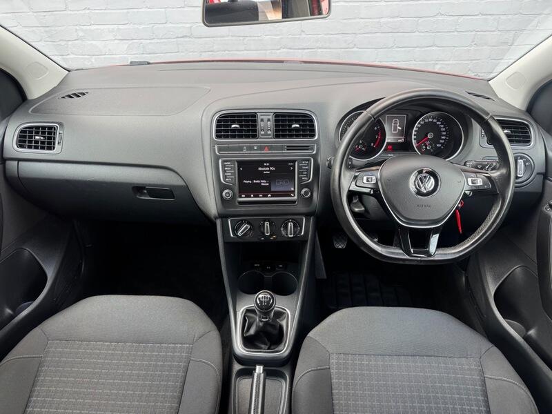 Volkswagen Polo view 9