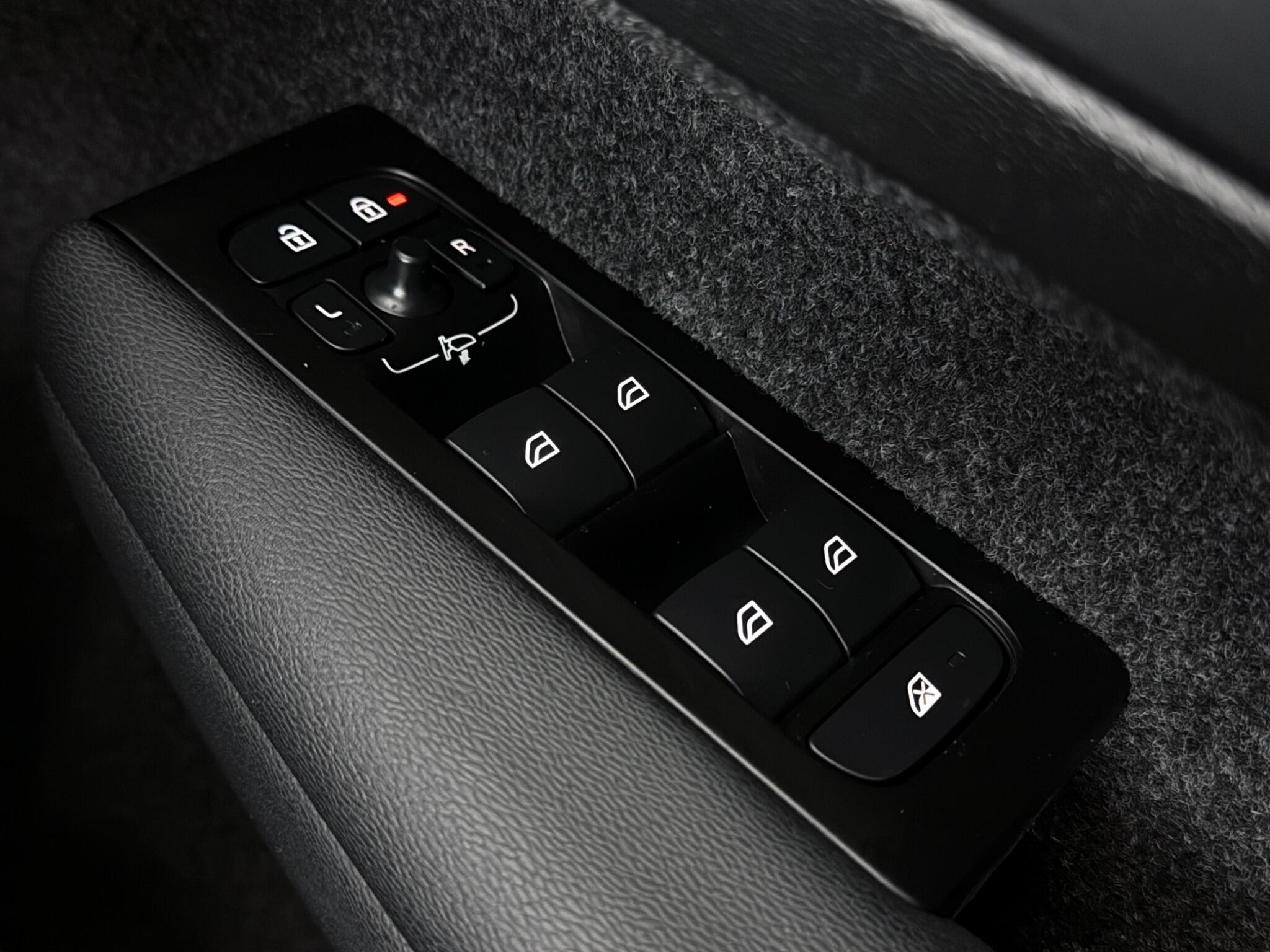 Volvo XC40 view 30