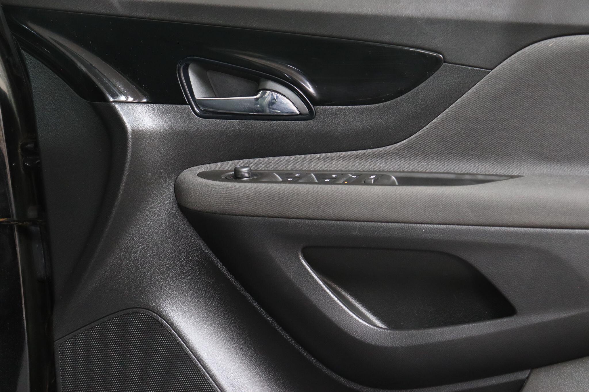Vauxhall Mokka X view 36