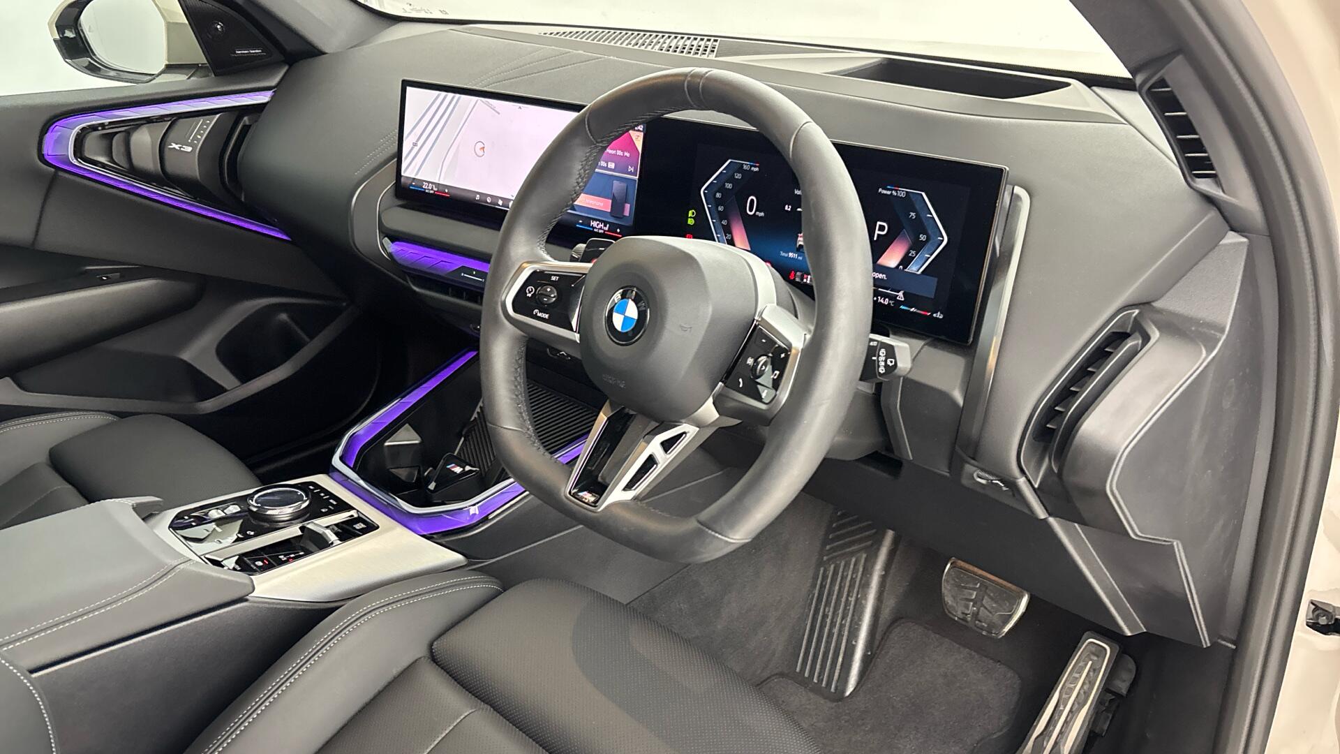 BMW X3 view 6