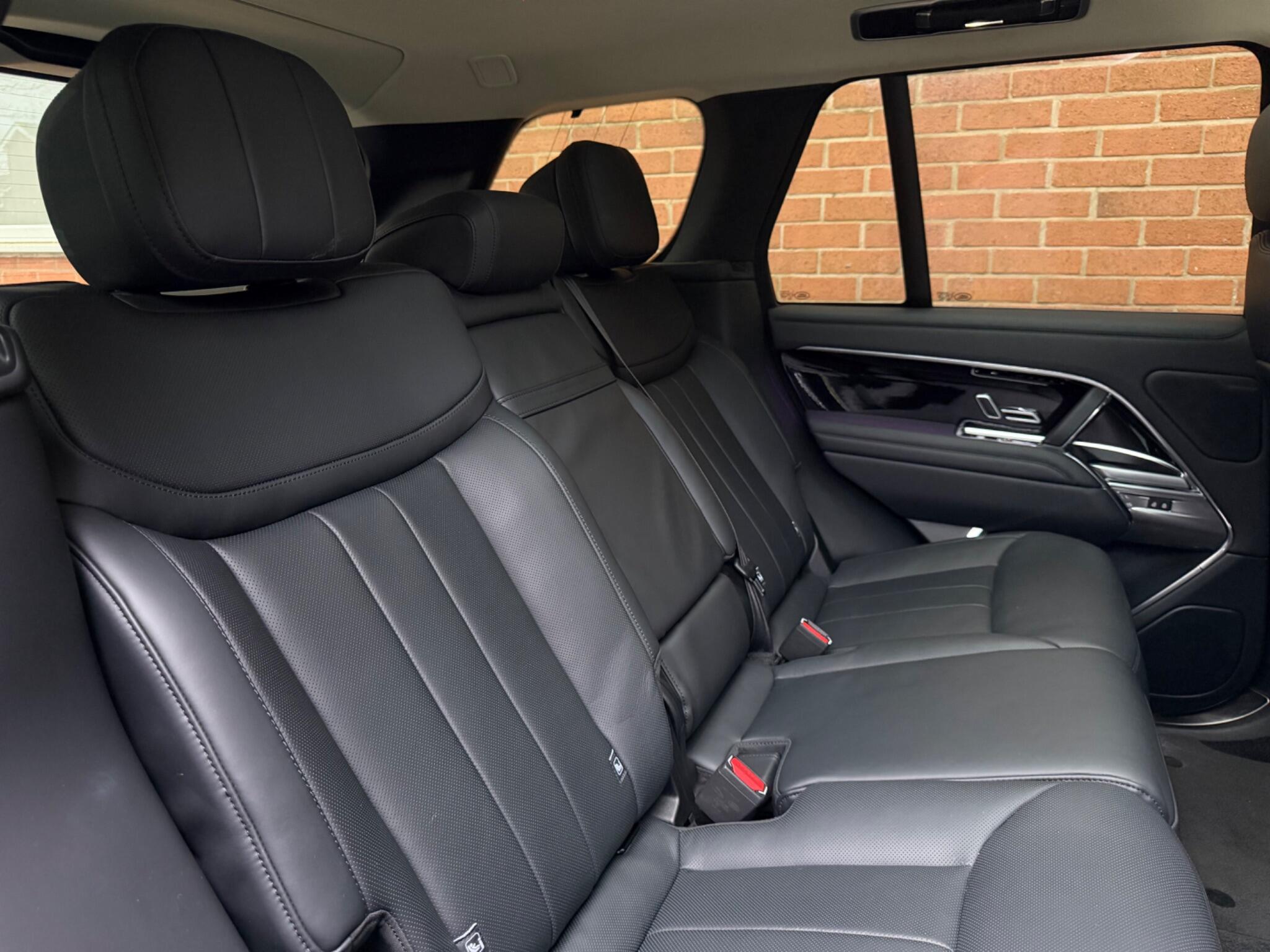 Land Rover Range Rover view 31