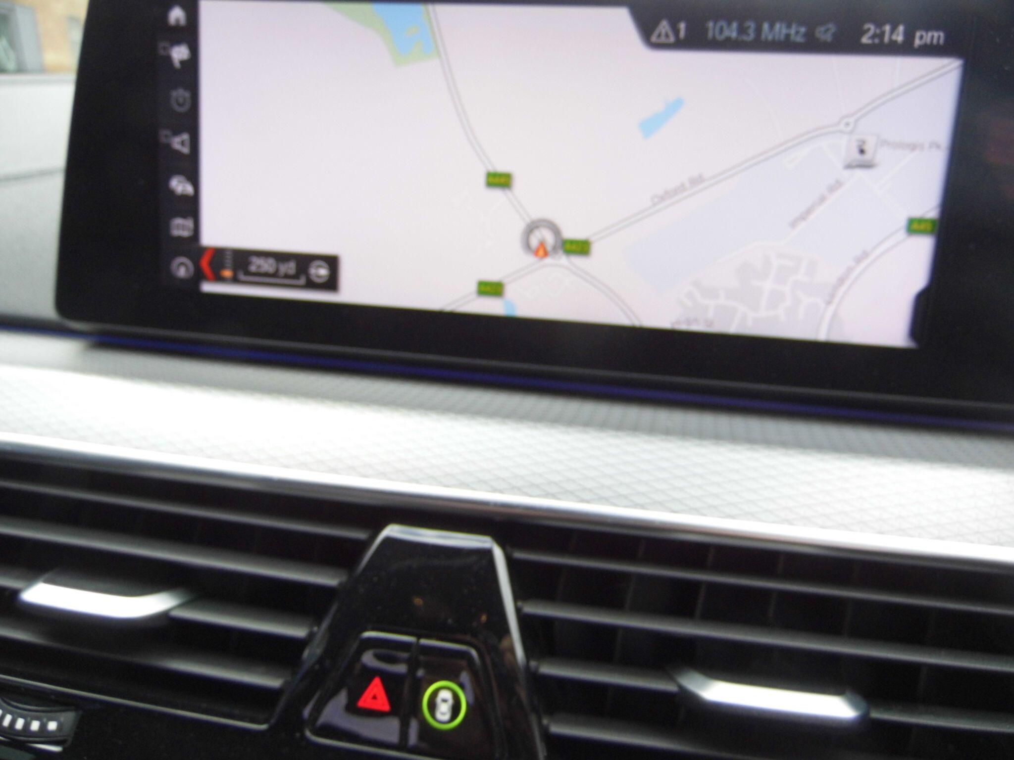 BMW 5 Series view 27