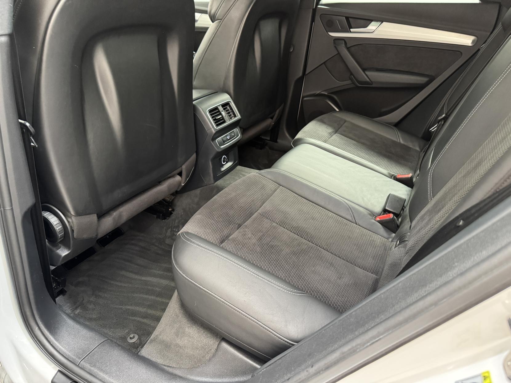 Audi Q5 view 53