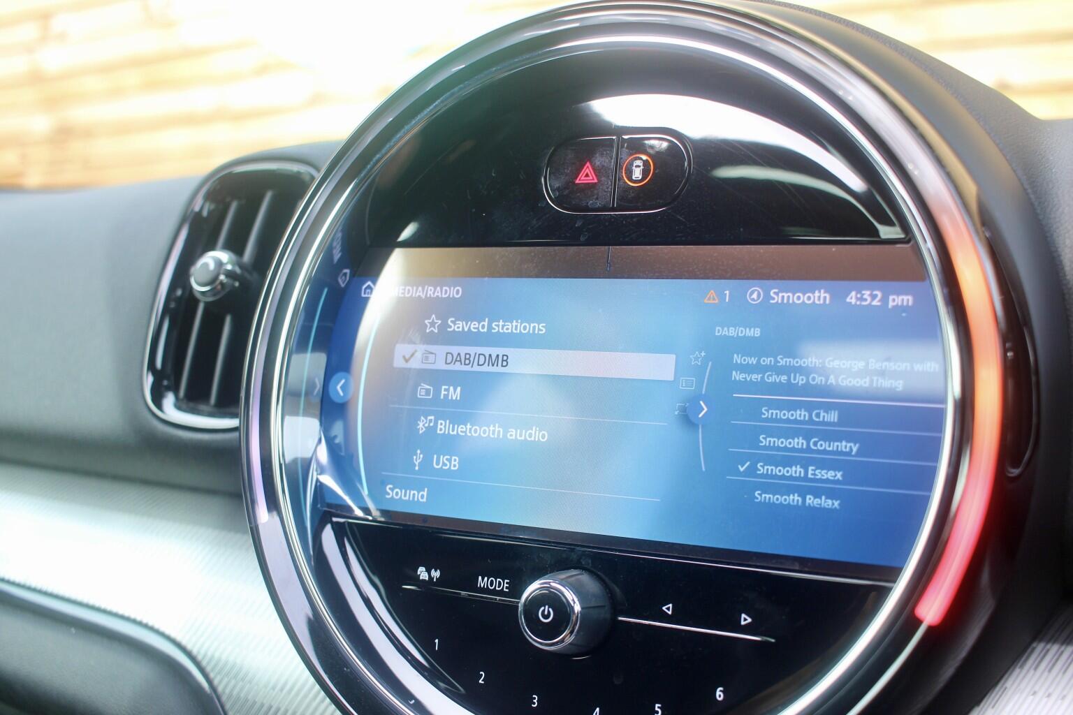 Mini Countryman view 21