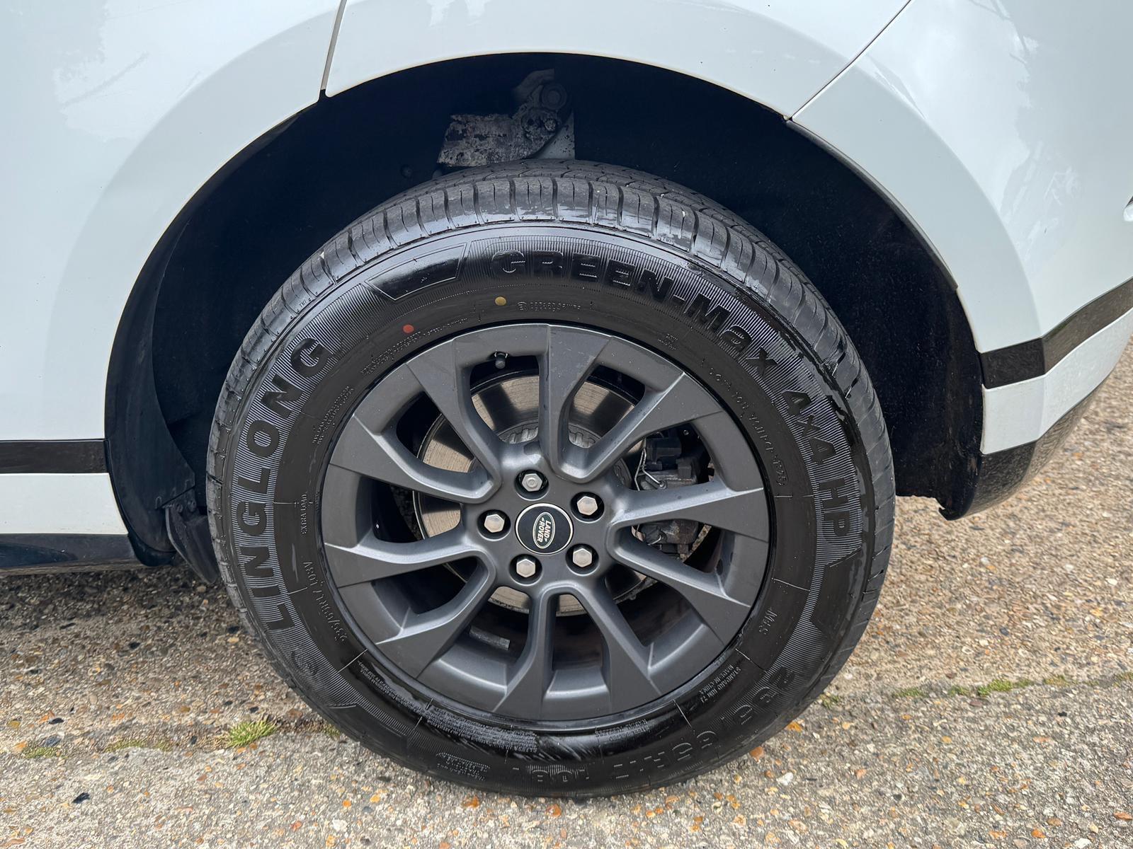 Land Rover Range Rover Evoque view 23
