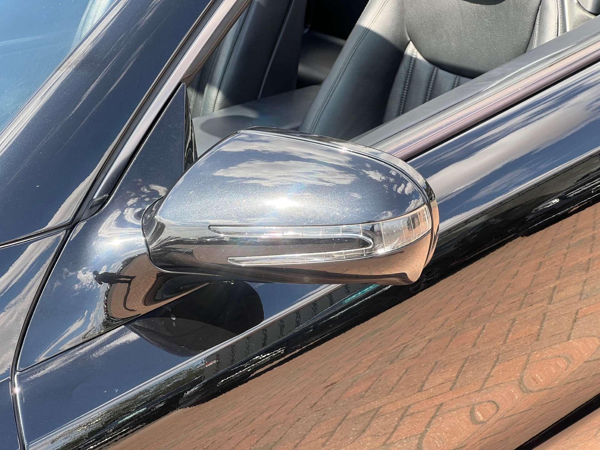 Mercedes-Benz SL view 21