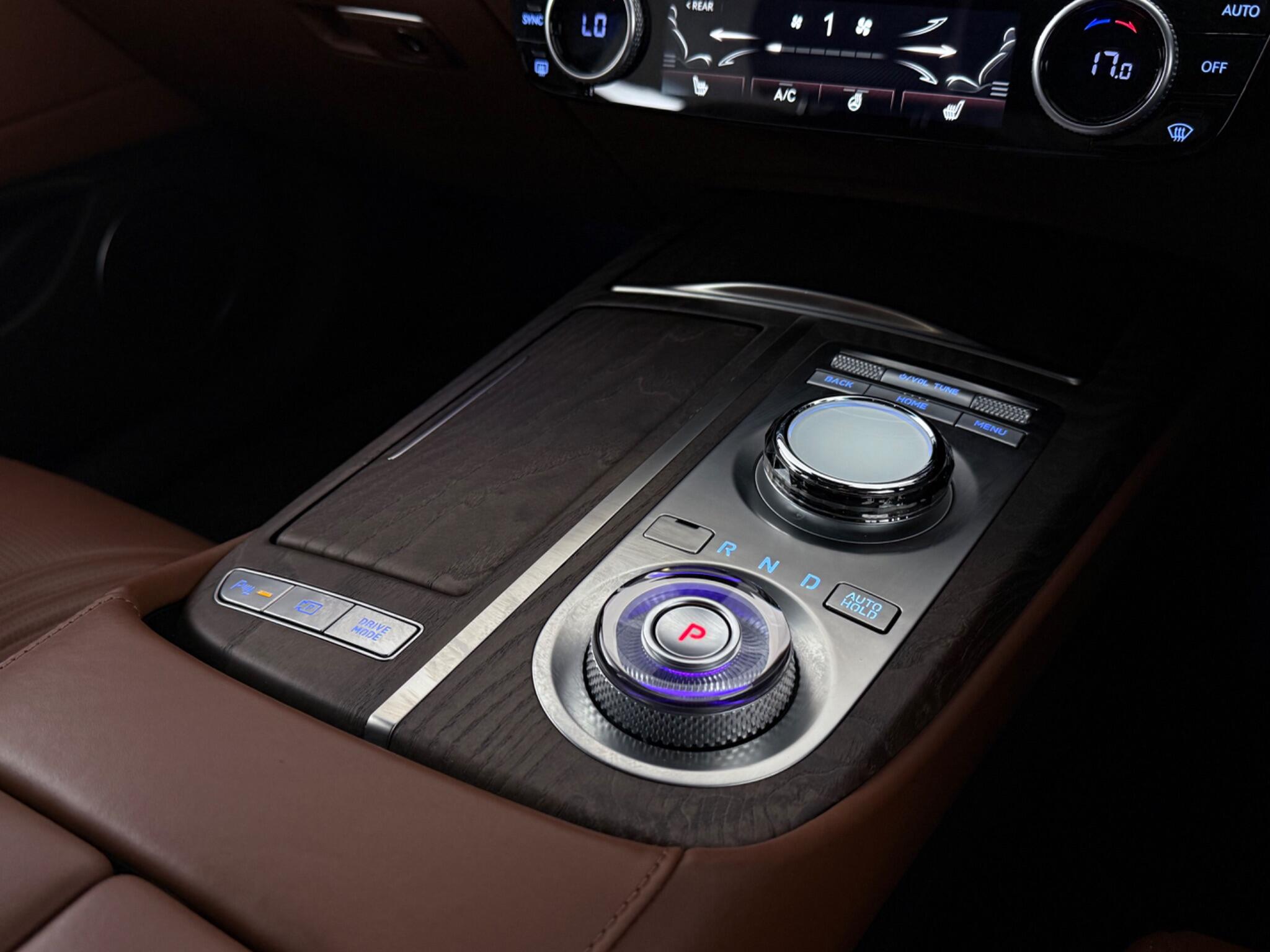 Genesis G80 view 23