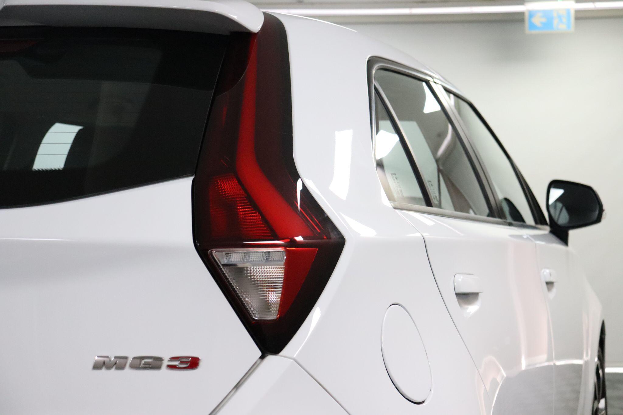 MG MG3 view 23