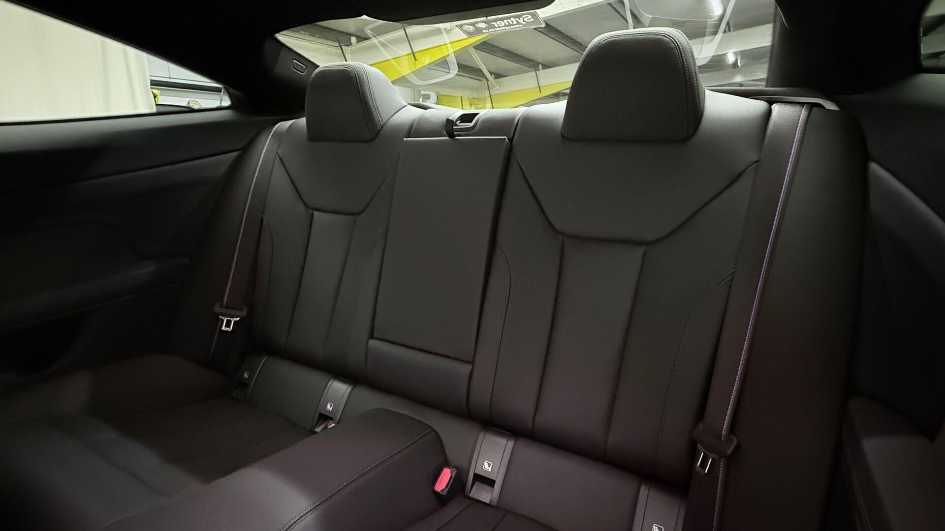BMW 4 Series view 12