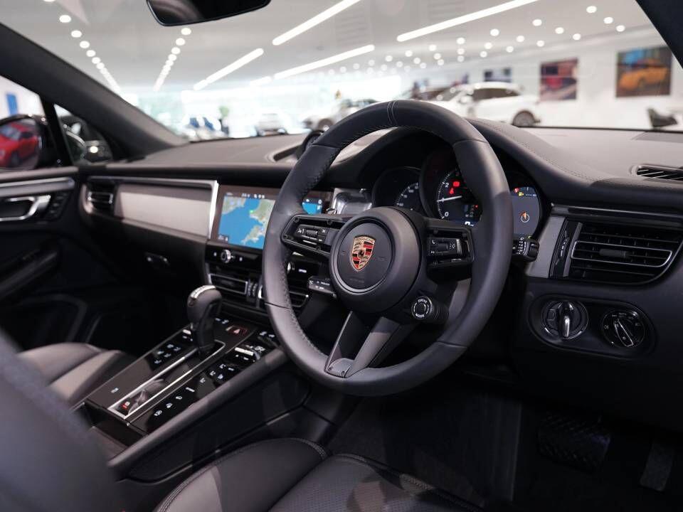 Porsche Macan view 59