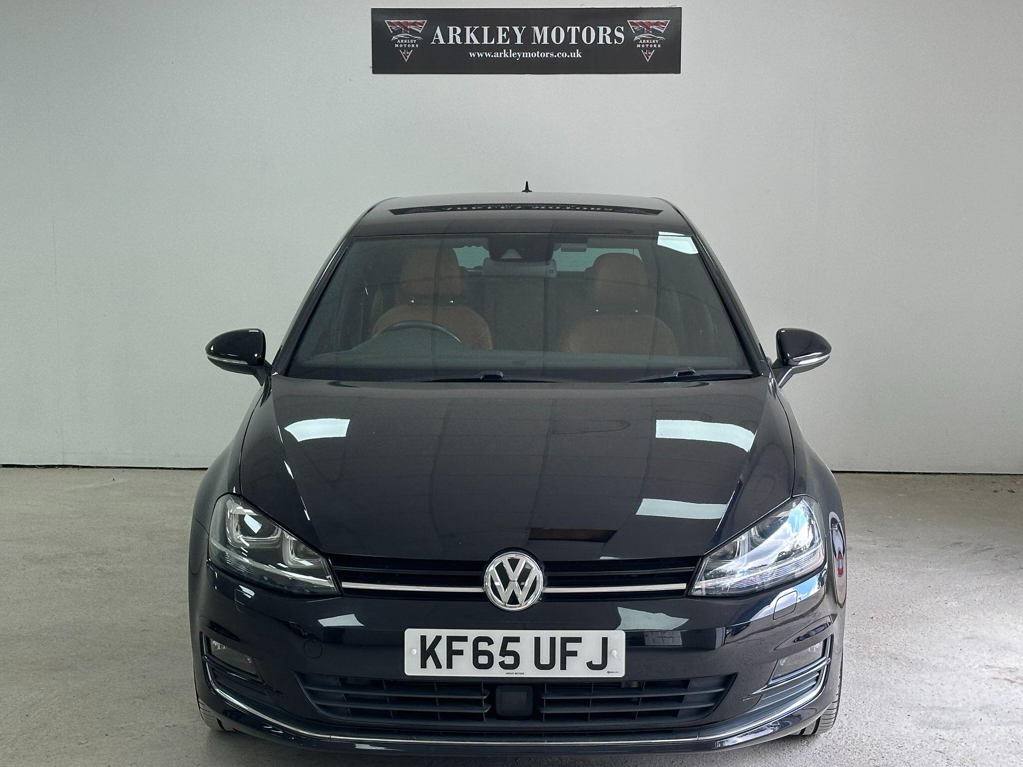 2015 Volkswagen Golf image 7