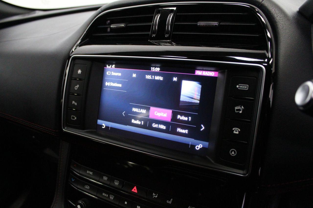 Jaguar F-Pace view 38