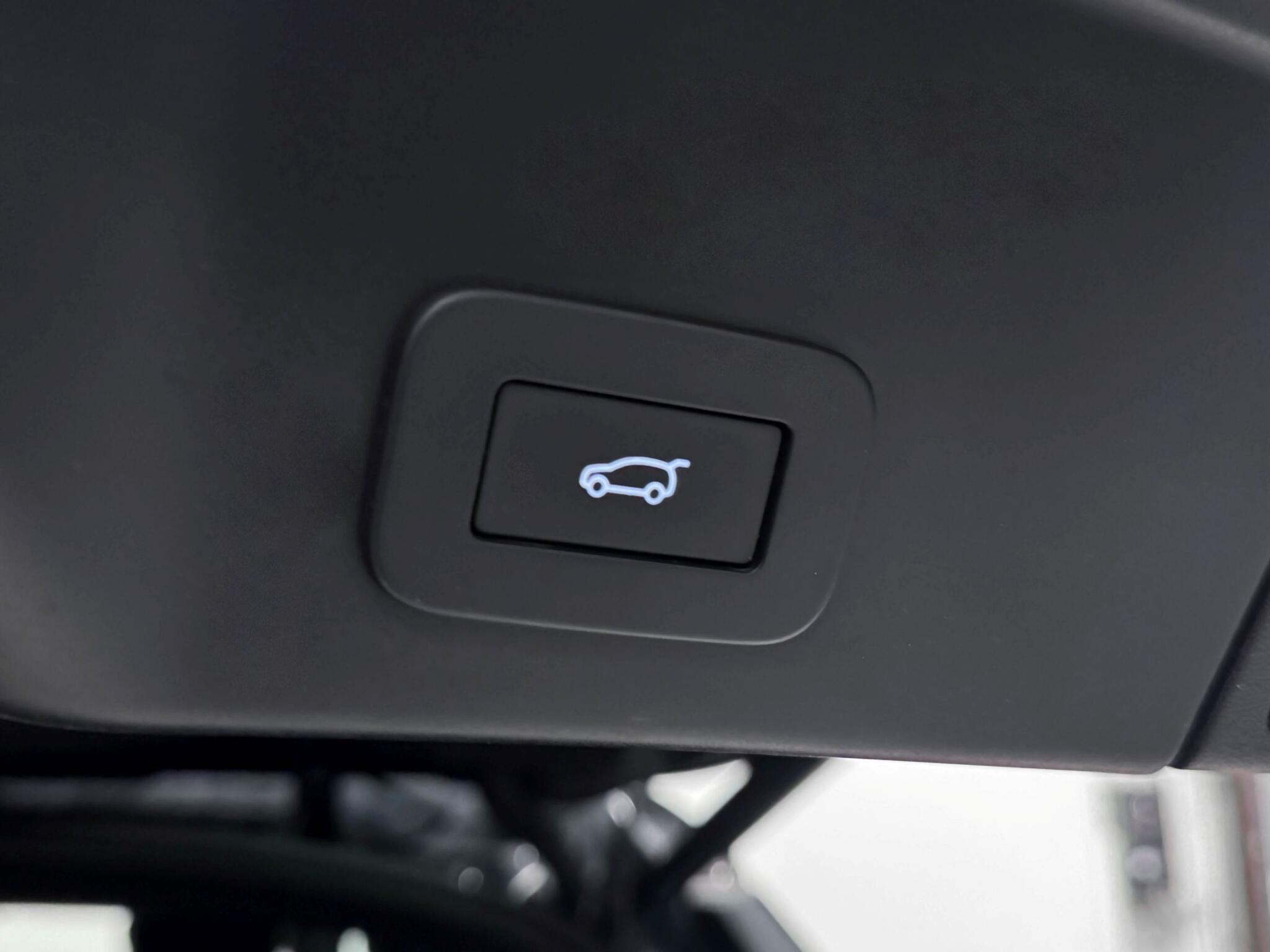 Land Rover Range Rover Evoque view 8