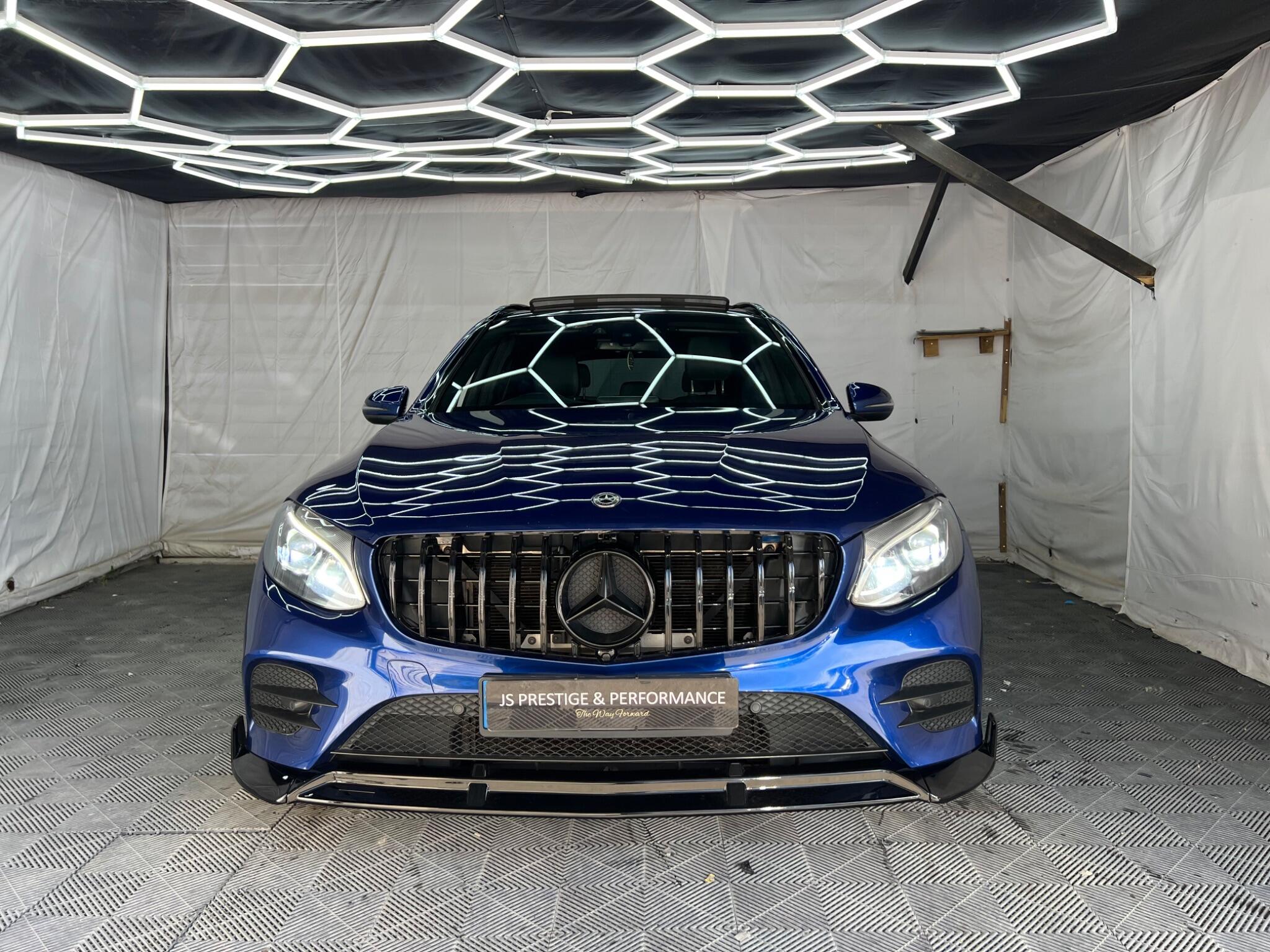 Mercedes-Benz GLC view 2