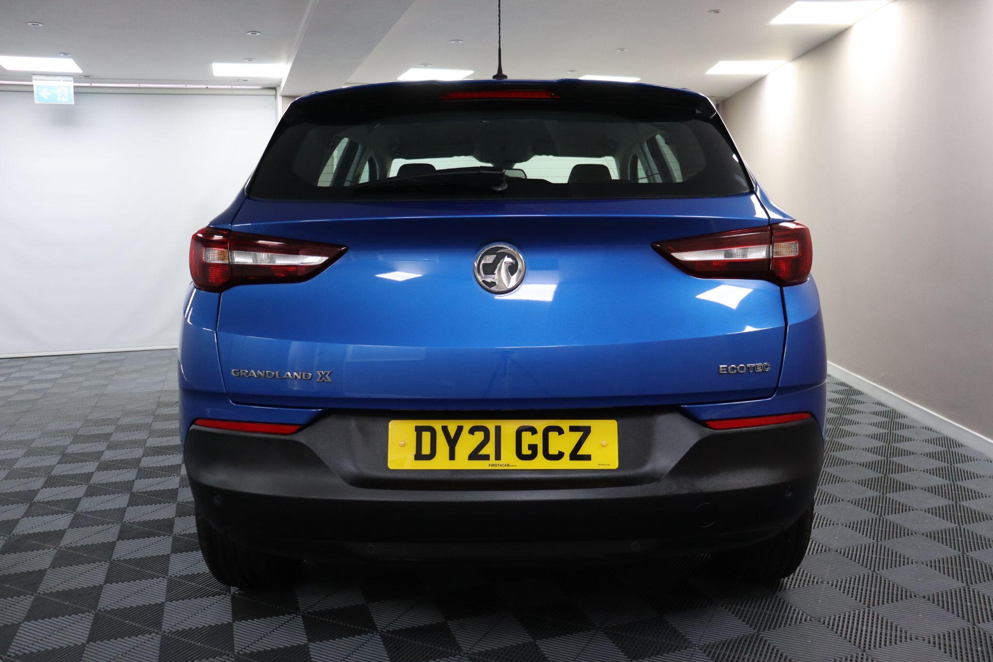 Vauxhall Grandland X view 8