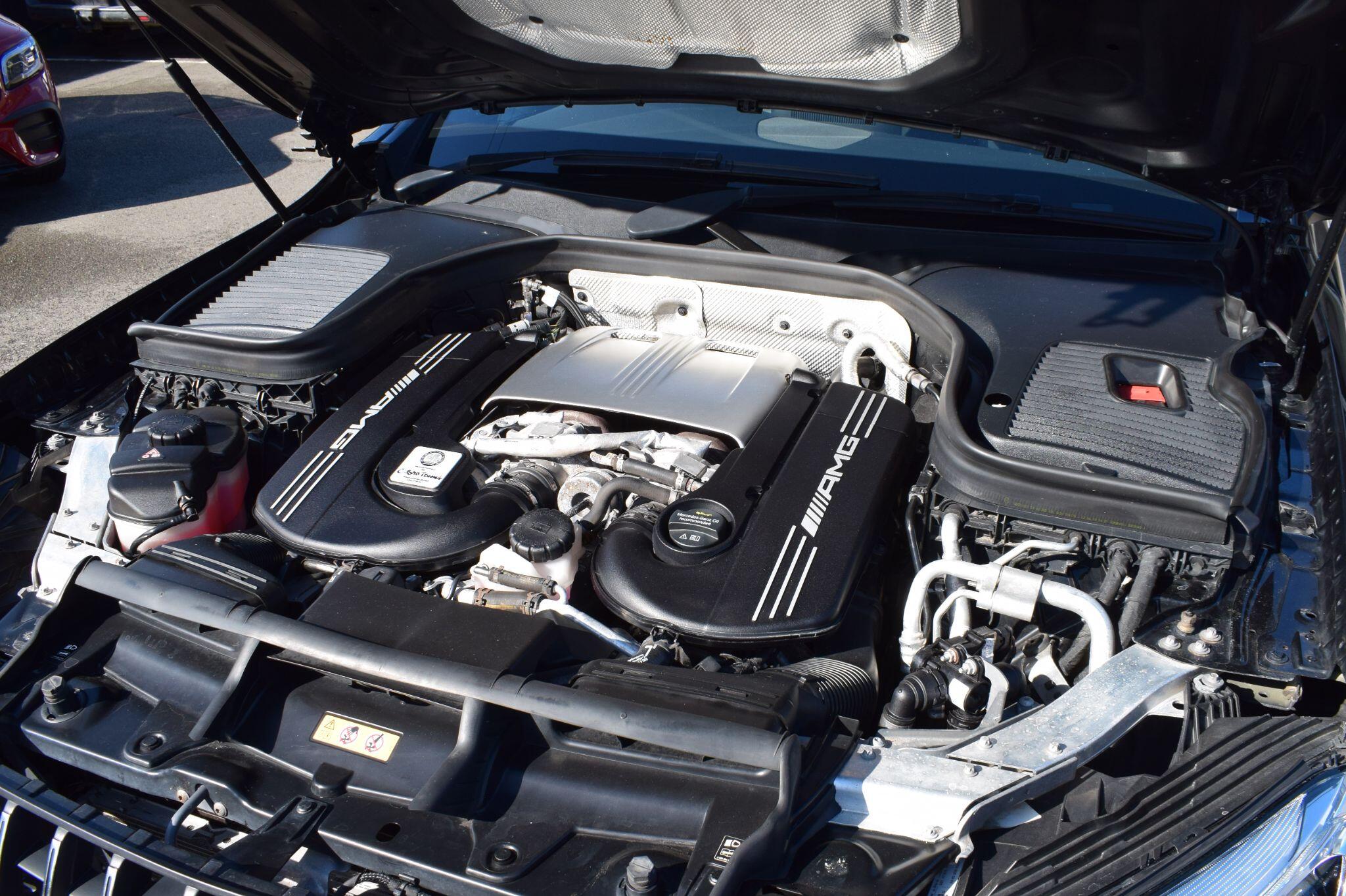 Mercedes-Benz GLC view 31