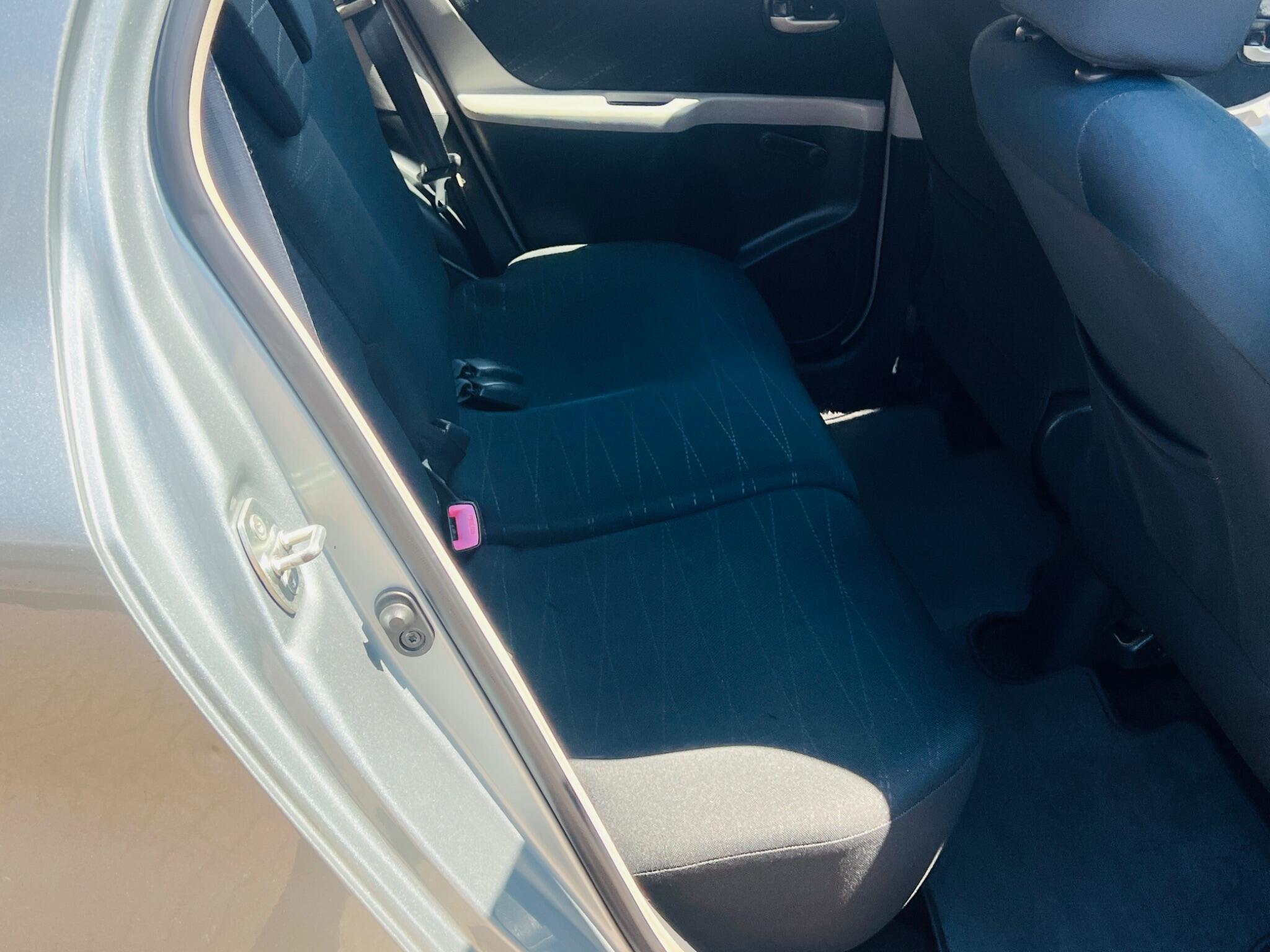 Toyota Yaris view 36