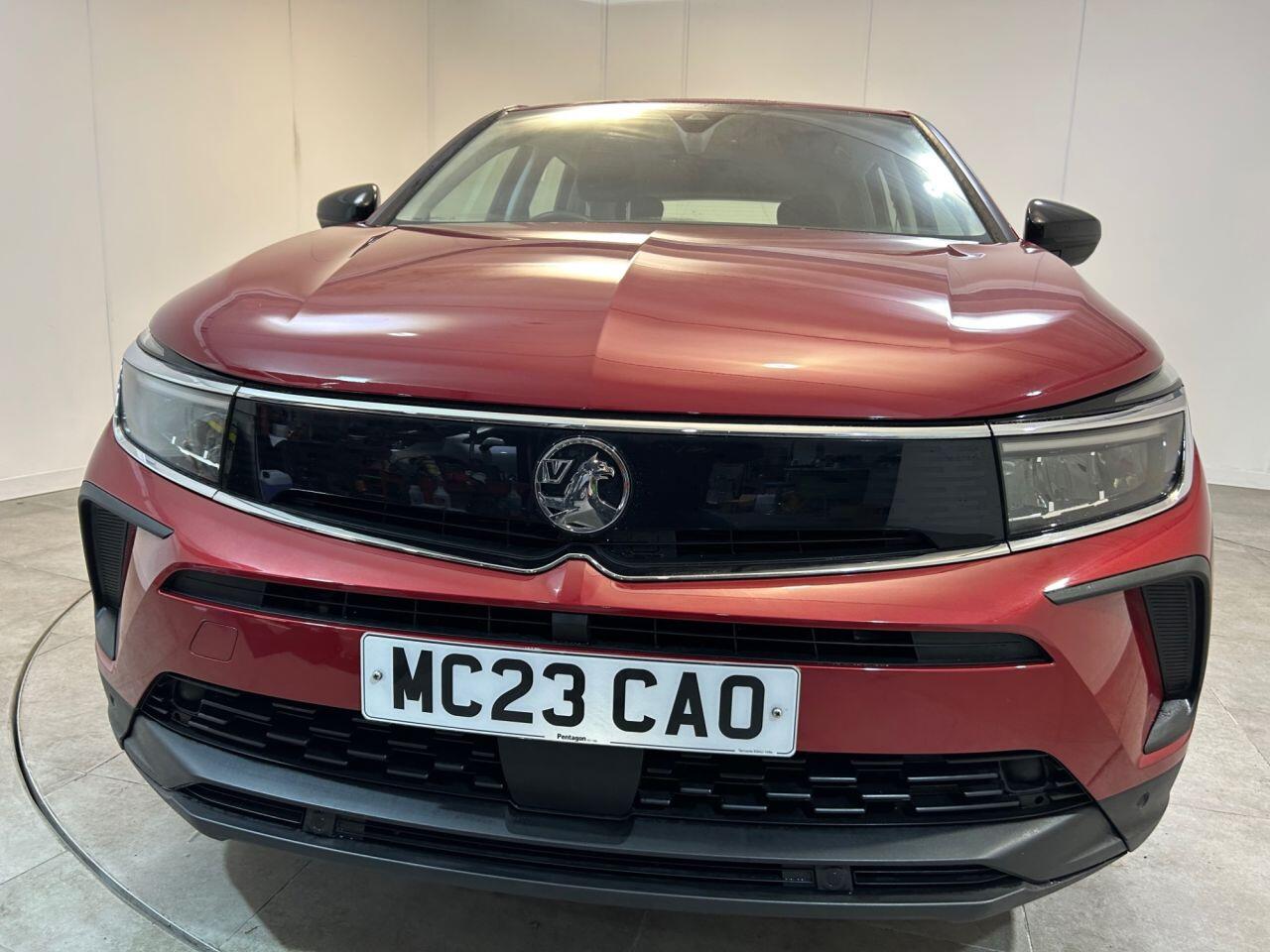 Vauxhall Grandland view 12