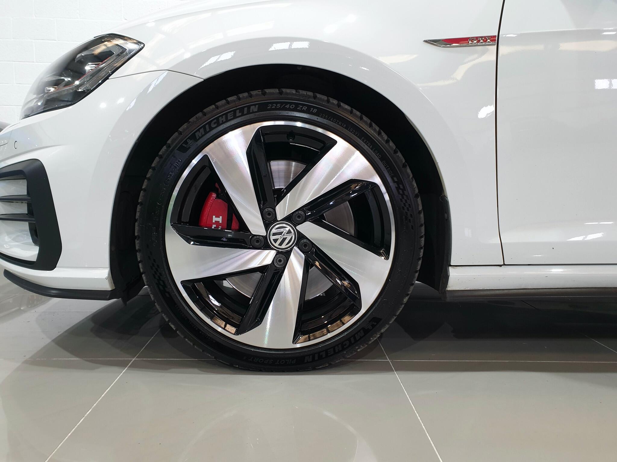 Volkswagen Golf view 40