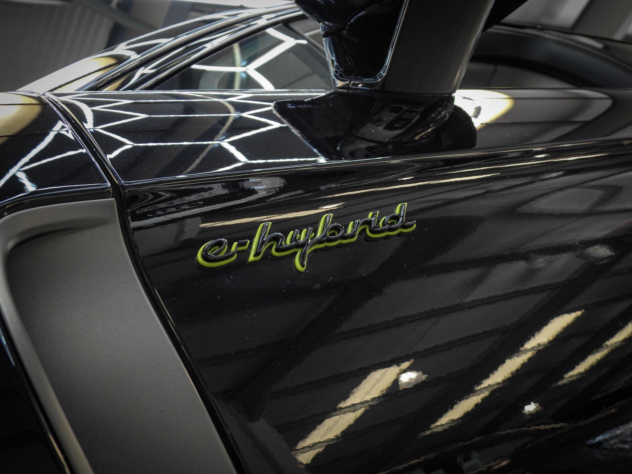 Porsche Panamera view 12