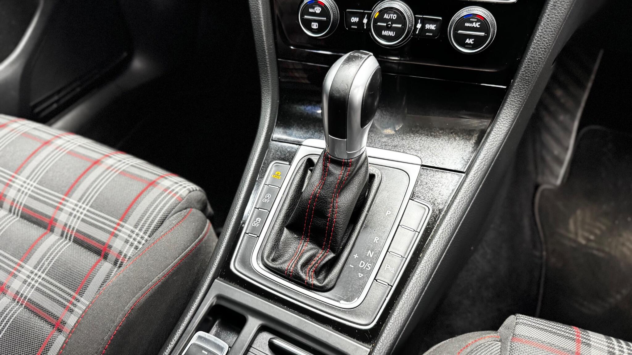 Volkswagen Golf view 55