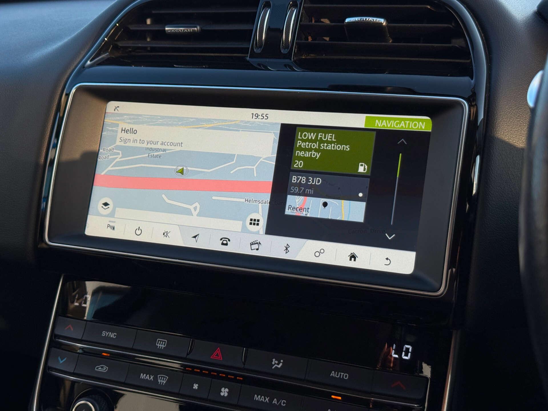 Jaguar Xe view 66