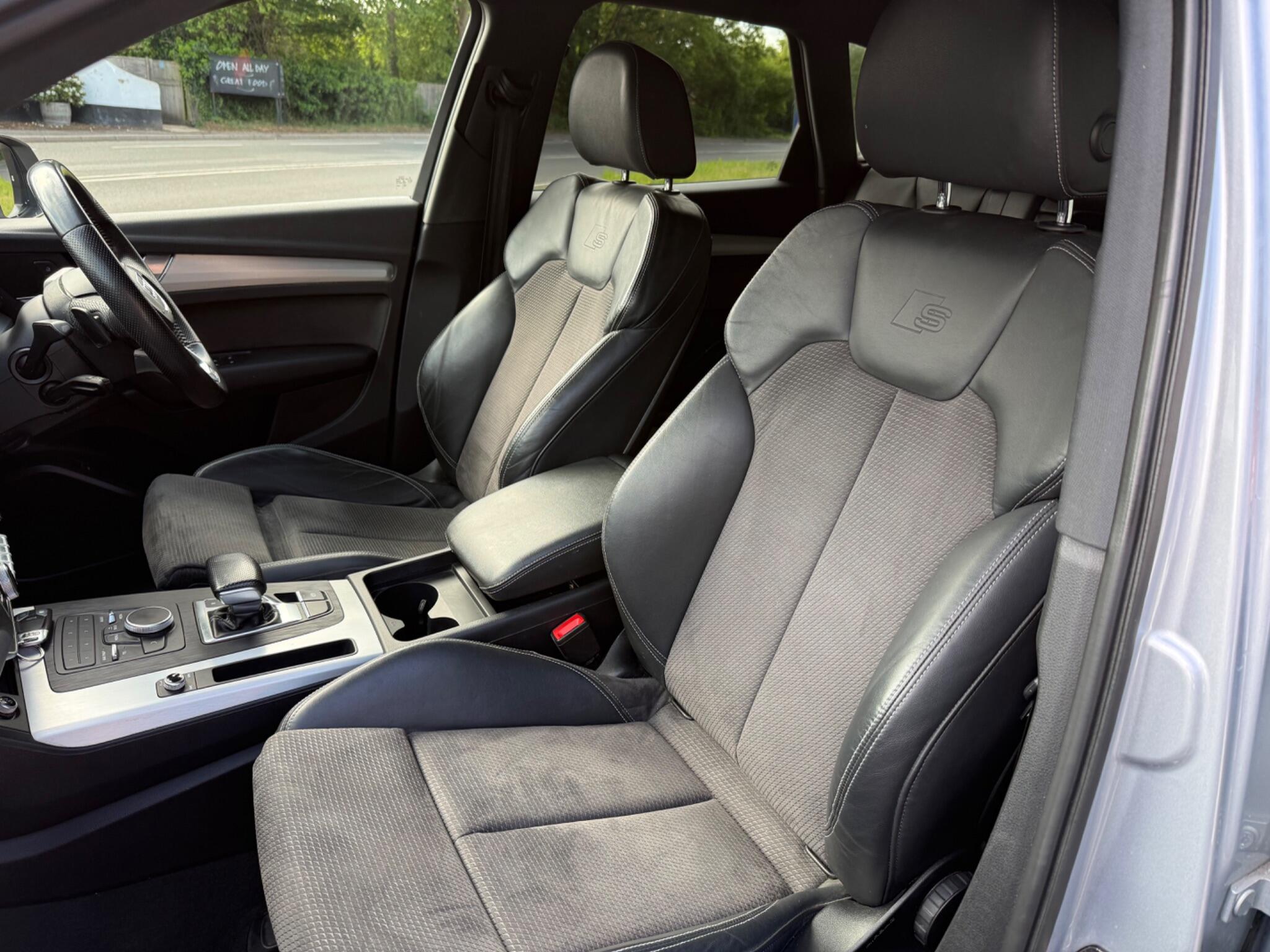 Audi Q5 view 57