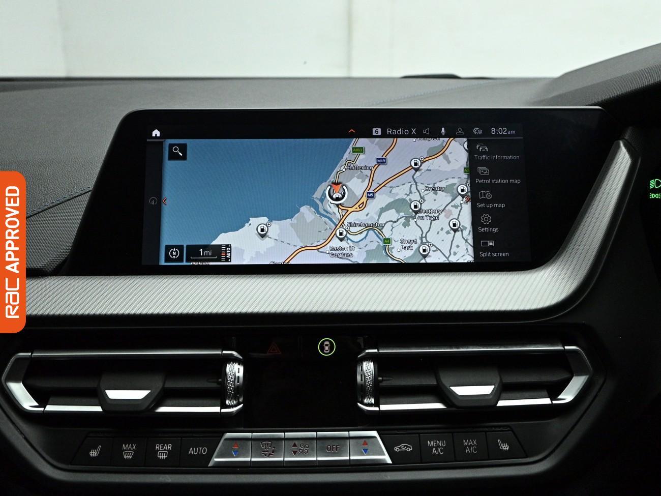BMW 1 Series view 3