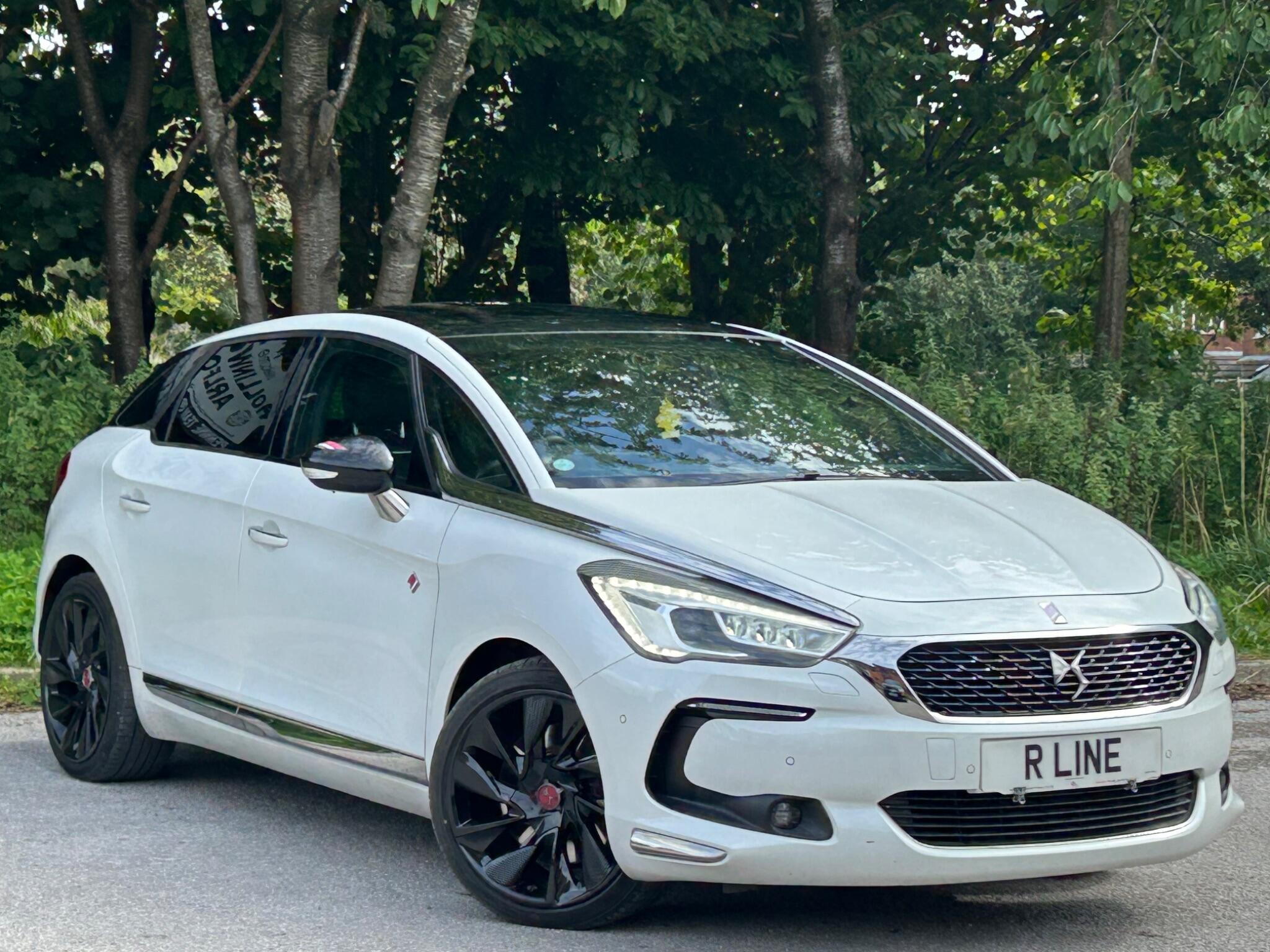 DS Automobiles DS 5 view 4