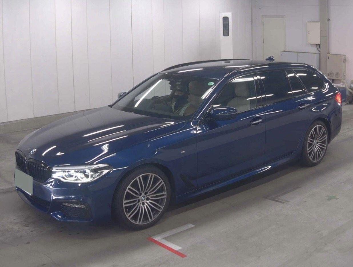 BMW 5 Series view 2