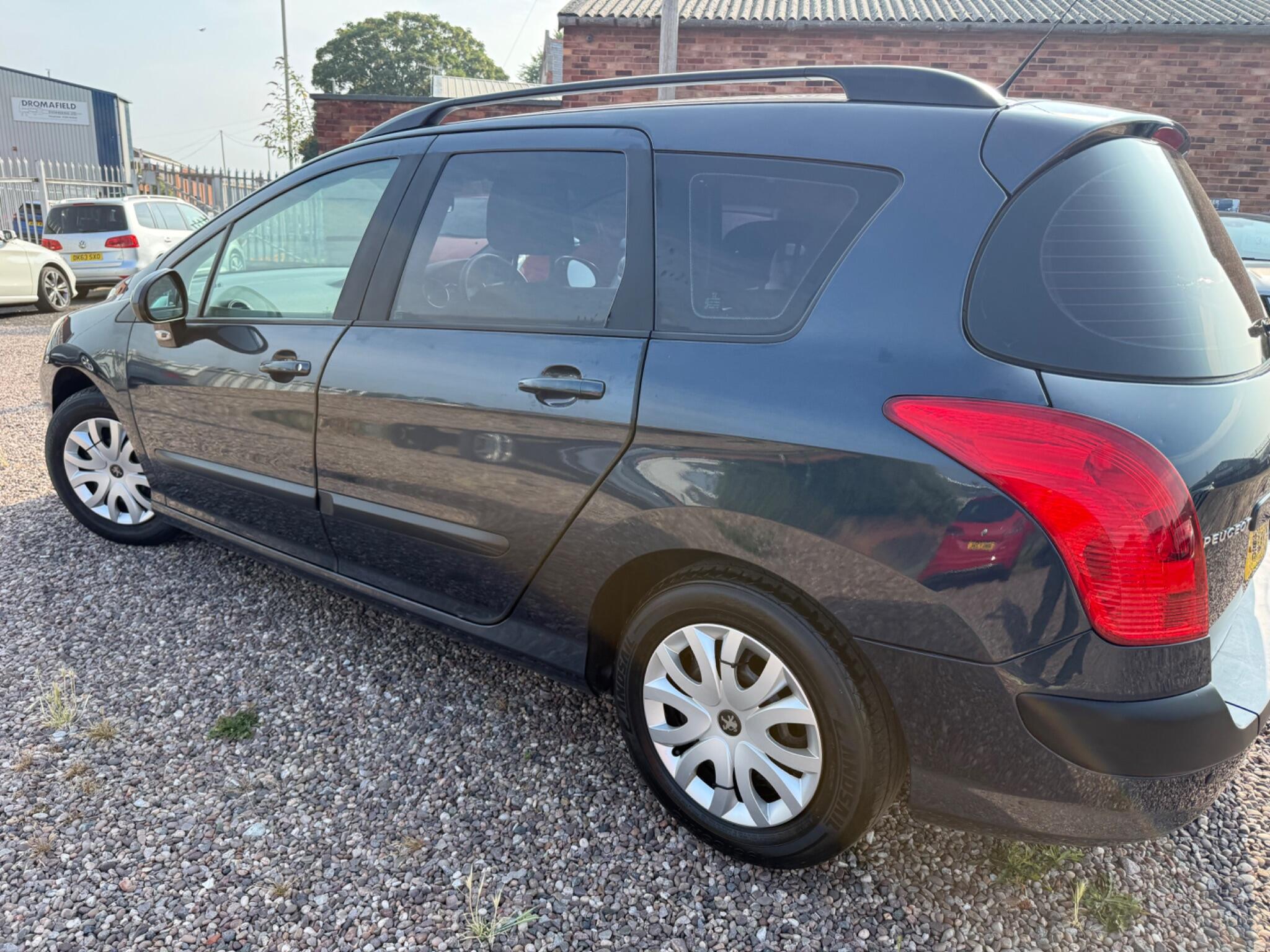 Peugeot 308 view 16