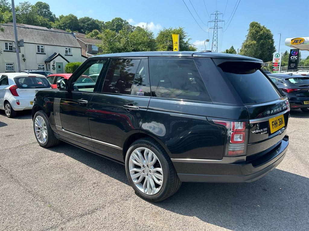 Land Rover Range Rover view 4