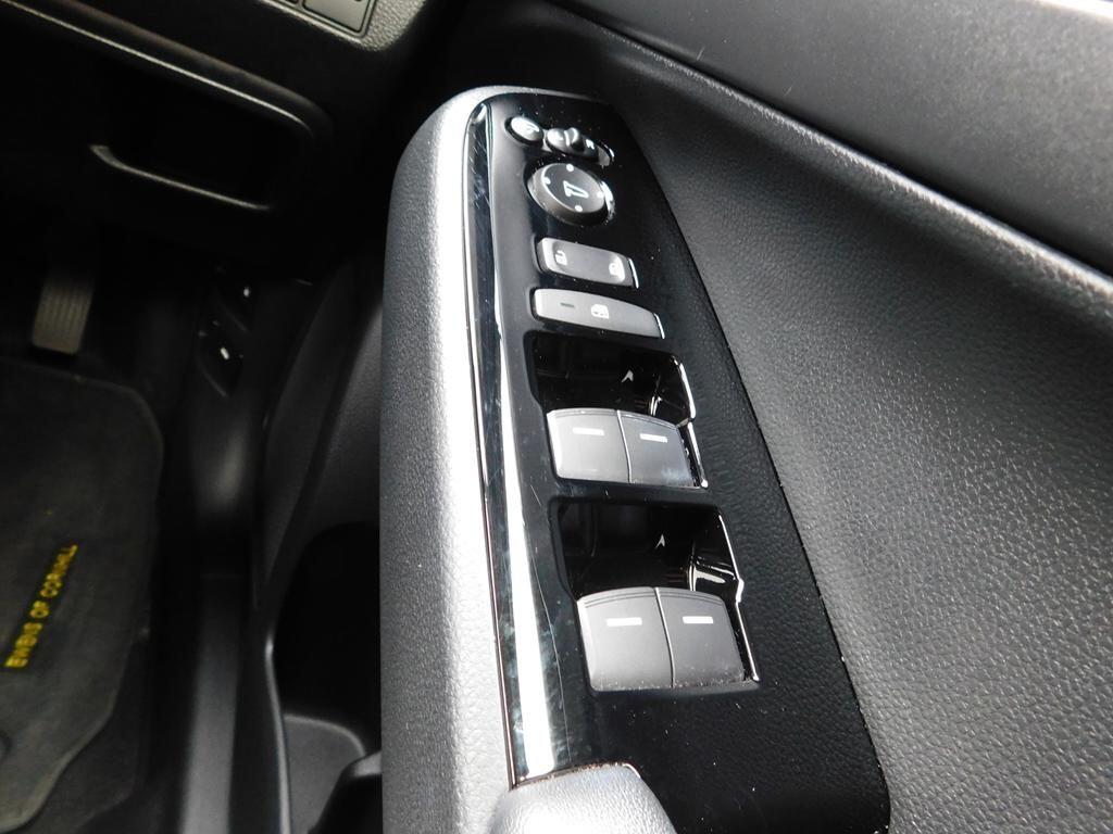 HR-V