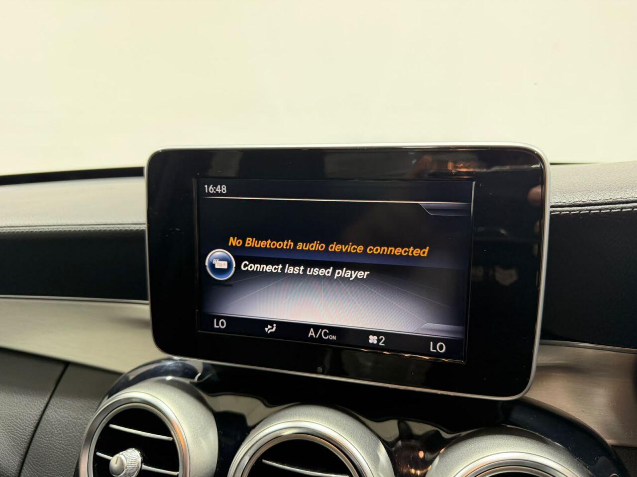 Mercedes-Benz C-Class view 24