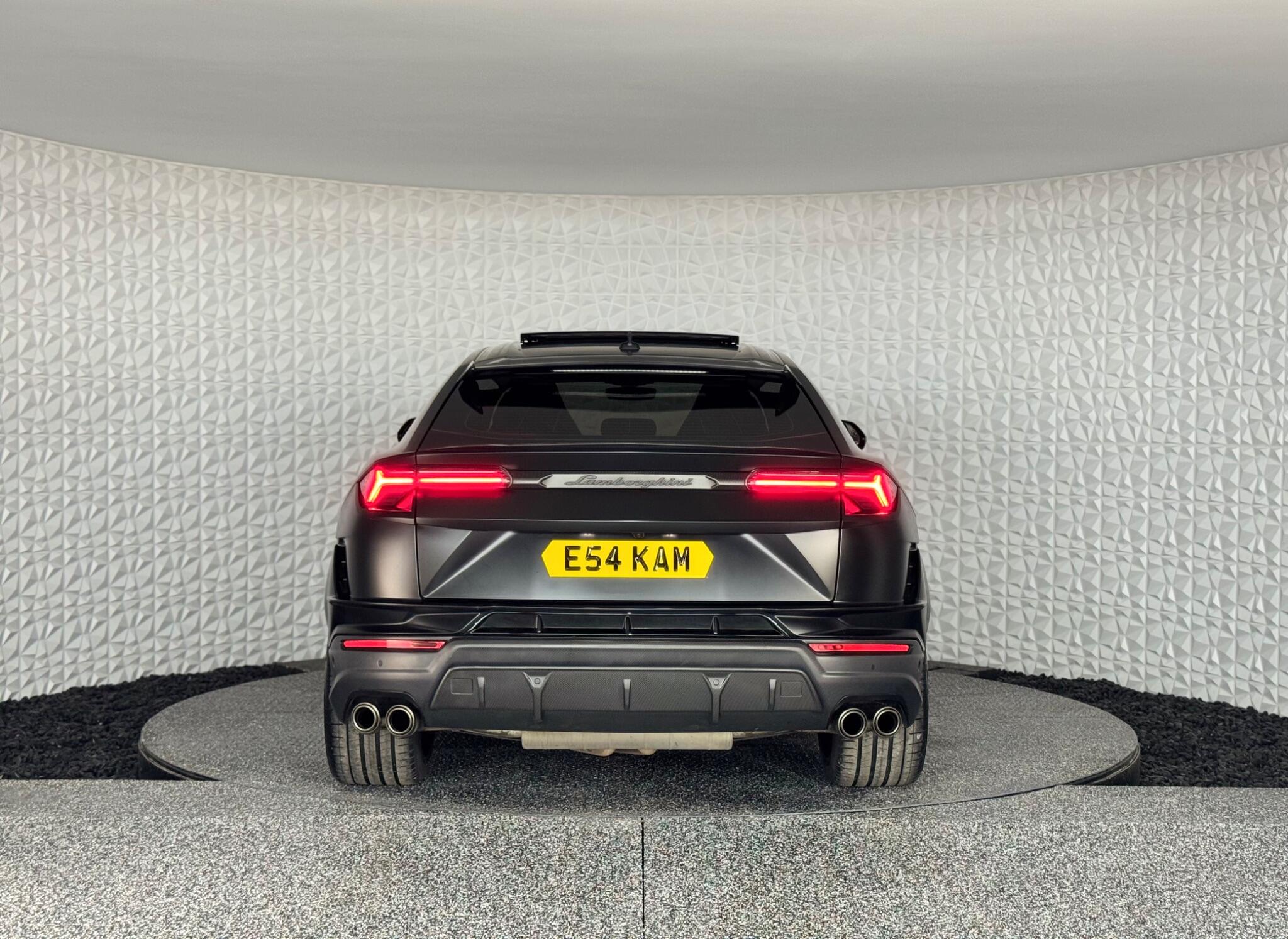 Lamborghini Urus view 14